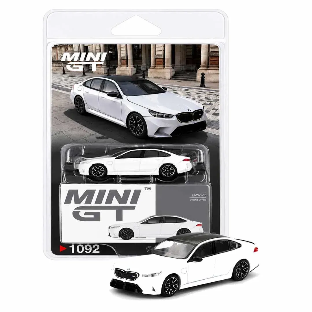 Mini GT BMW M5 (G90) Alpine white Blisterversion #MGT1092