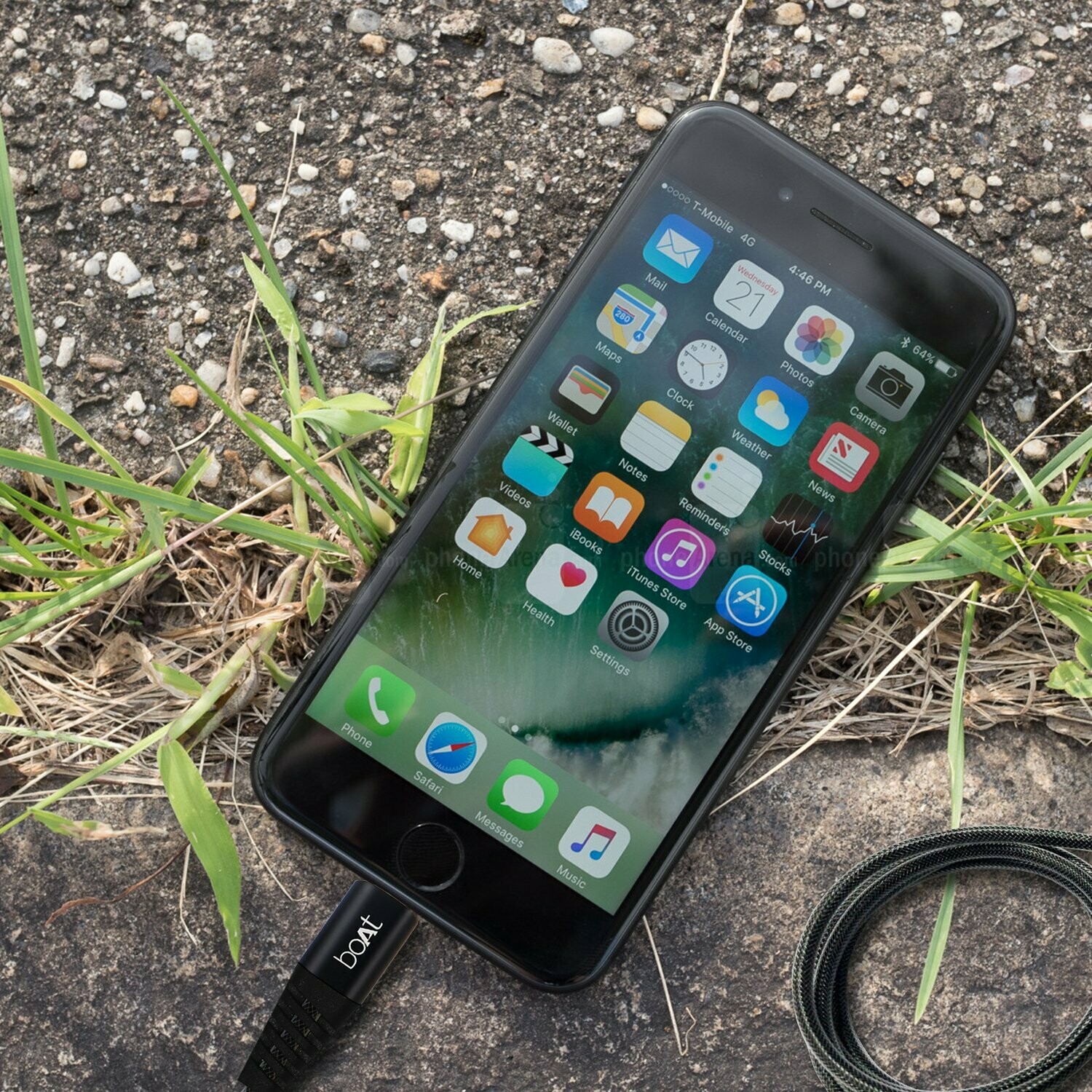 boAt 1mtr USB to Lightinng Data Cable, Grey