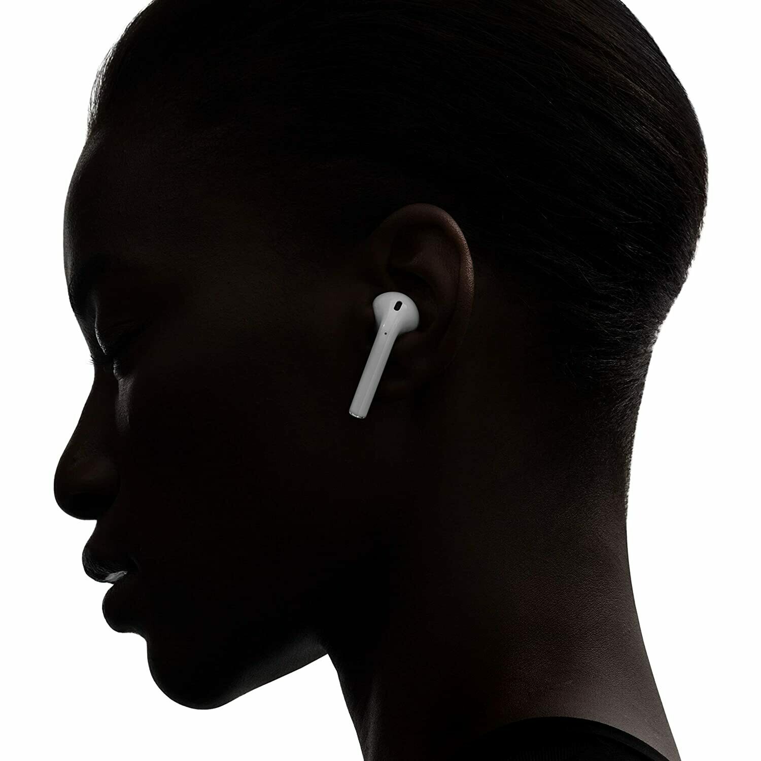Apple AirPods (2nd Gen.) With Charging Case