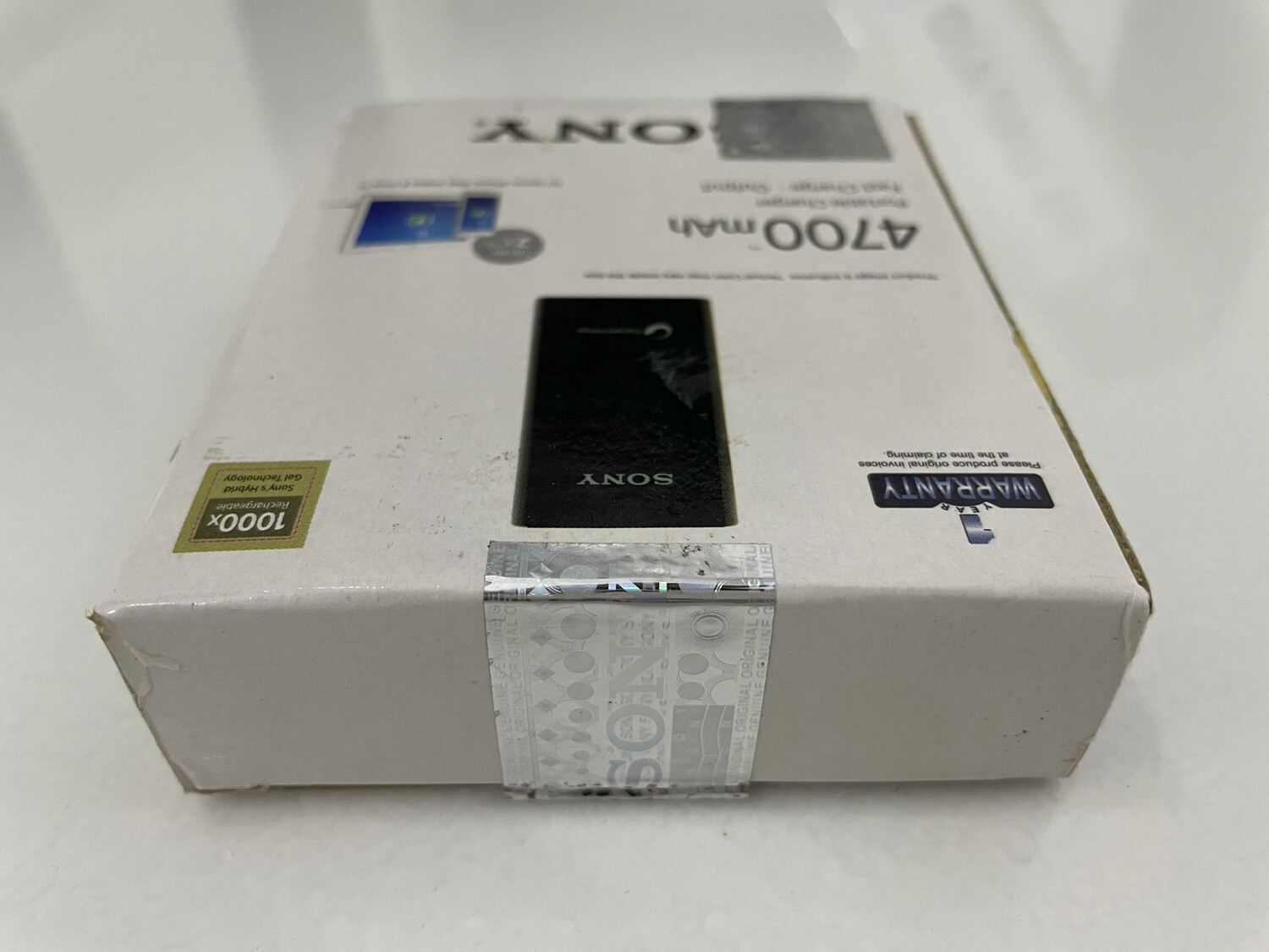 Sony 4700 mAh Li-Polymer Power Bank, Black