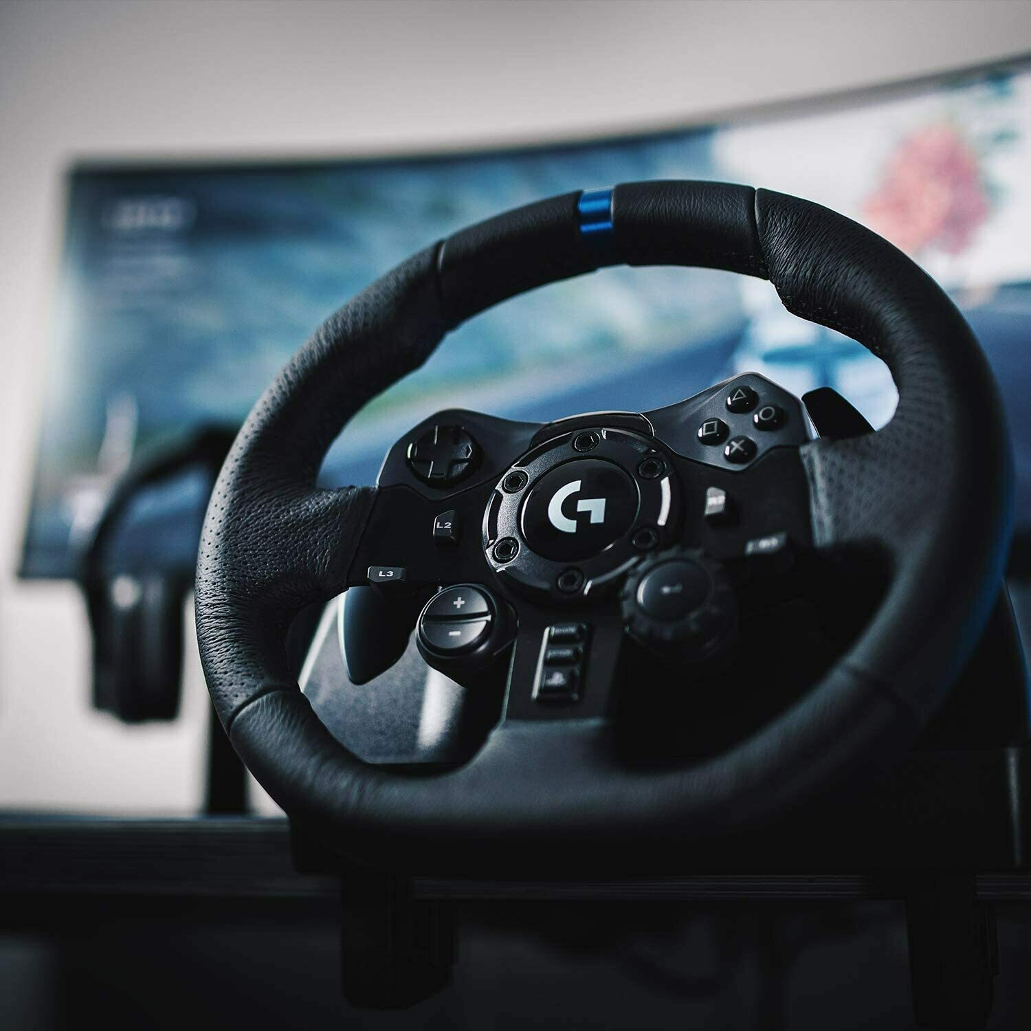 Logitech G923 Racing Wheel and Pedals, TRUEFORCE 1000 Hz Force