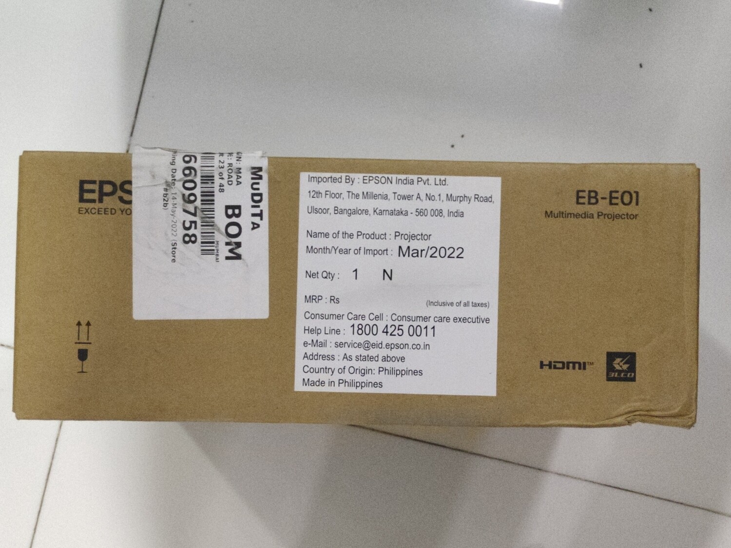 Epson EB-E01 3LCD Portable XGA Business Projector Epson EB-E01 3LCD Portable XGA Business Projector