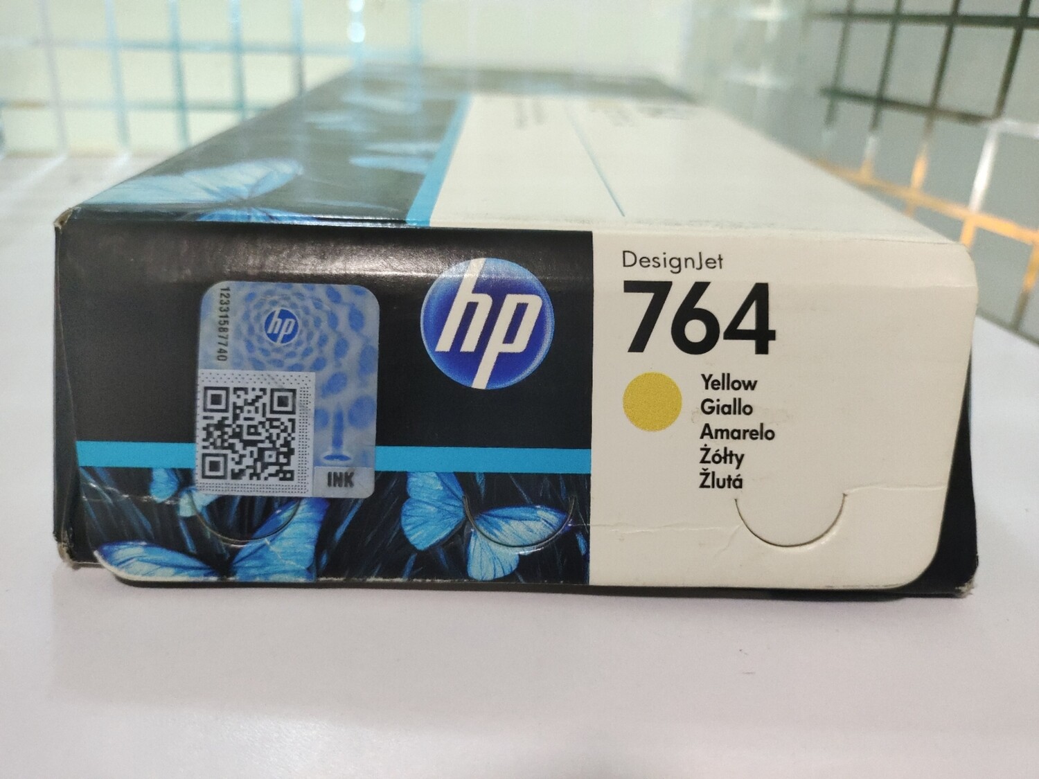 HP DesignJet 764 / 764B Yellow Ink Cartridge, 300ml HP DesignJet 764 / 764B Yellow Ink Cartridge, 300ml