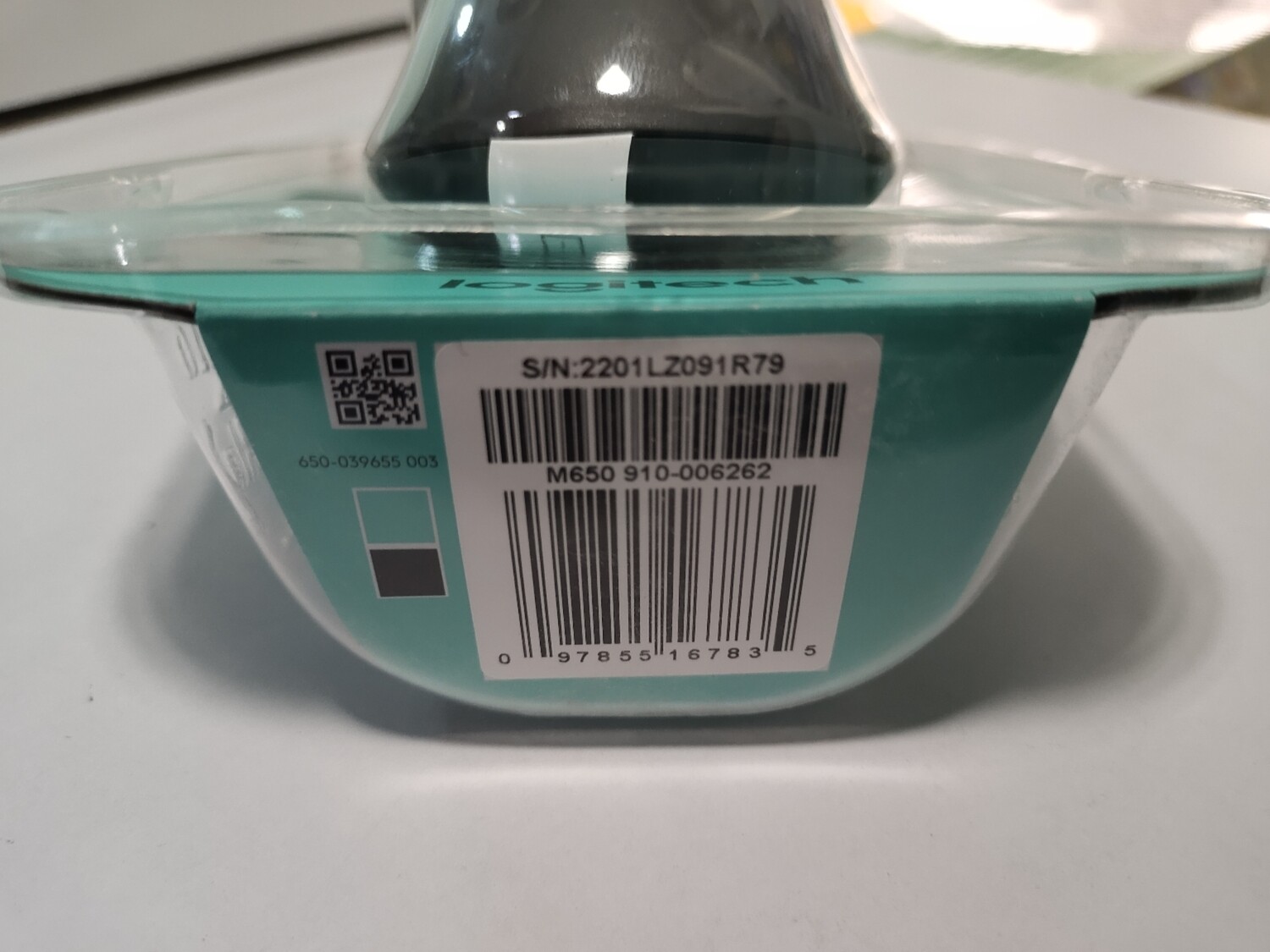 Logitech Signature M650 Wireless Mouse , Graphite