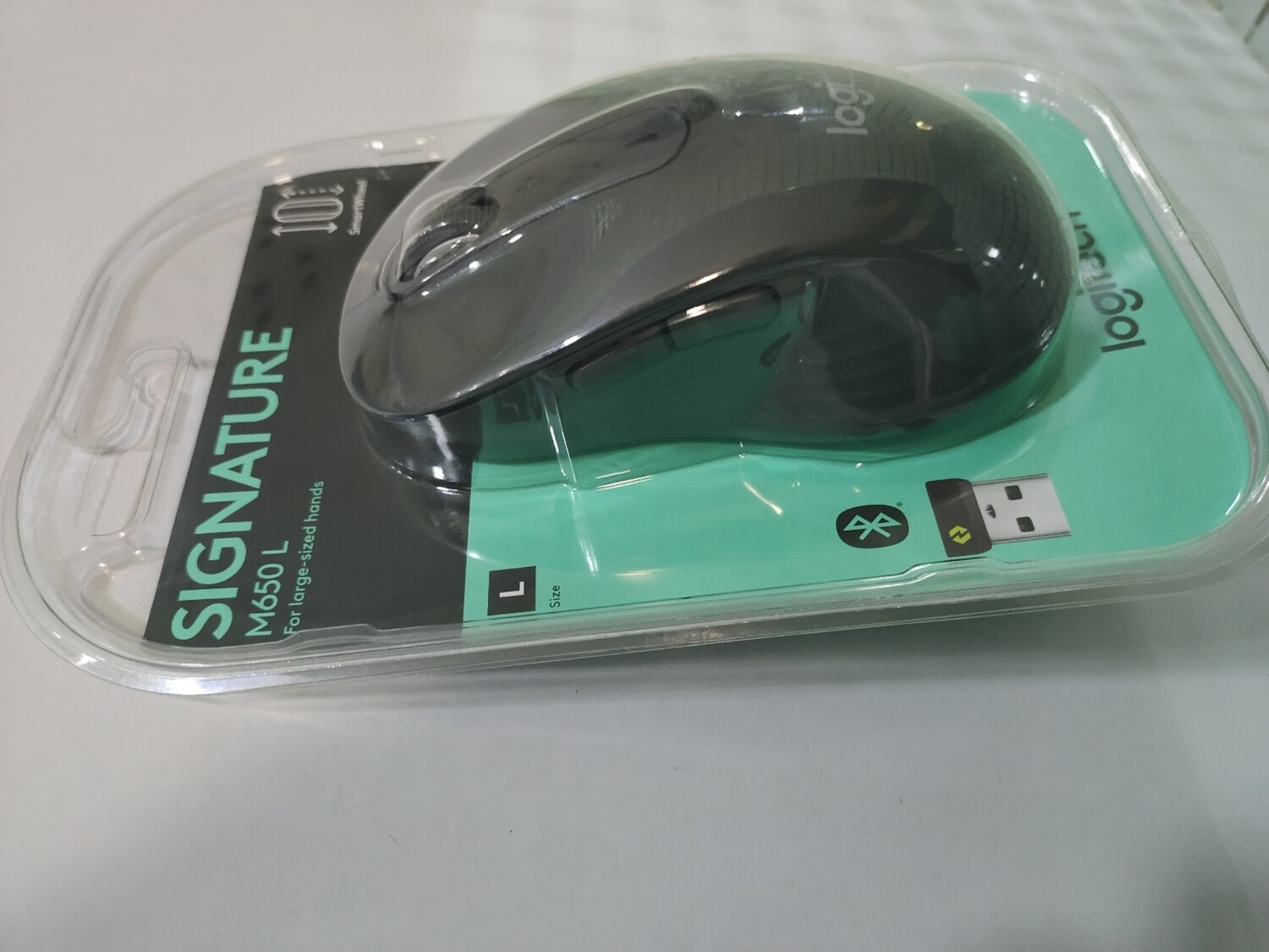 Logitech Signature M650L Wireless Mouse Logitech Signature M650L Wireless Mouse