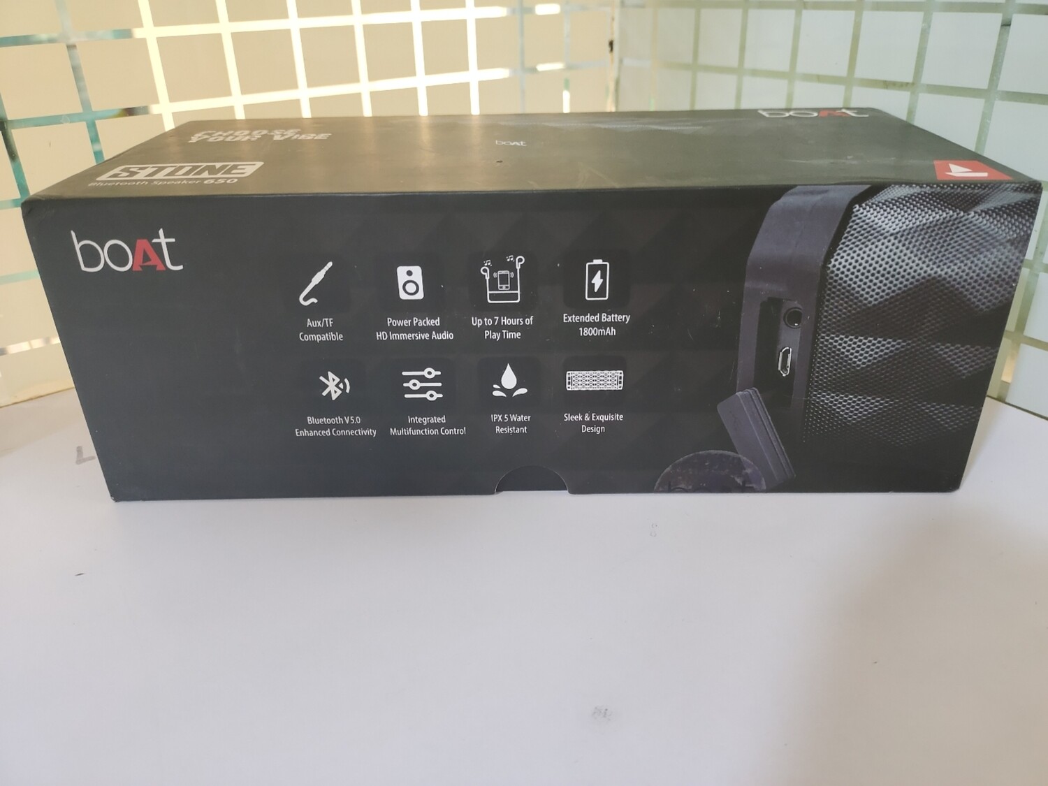 BOAT Stone 650 Wireless Bluetooth Speaker, Black BOAT Stone 650 Wireless Bluetooth Speaker, Black