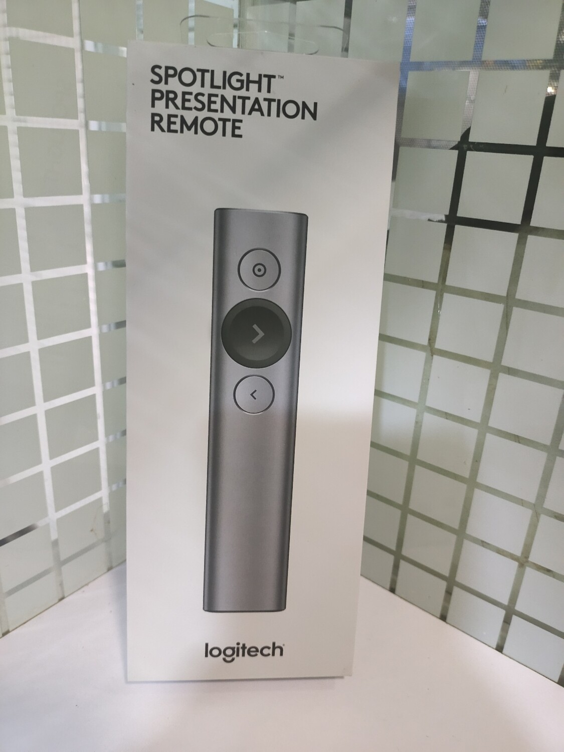 Logitech Spotlight Advanced Presentation Remote, Slate Logitech Spotlight Advanced Presentation Remote, Slate