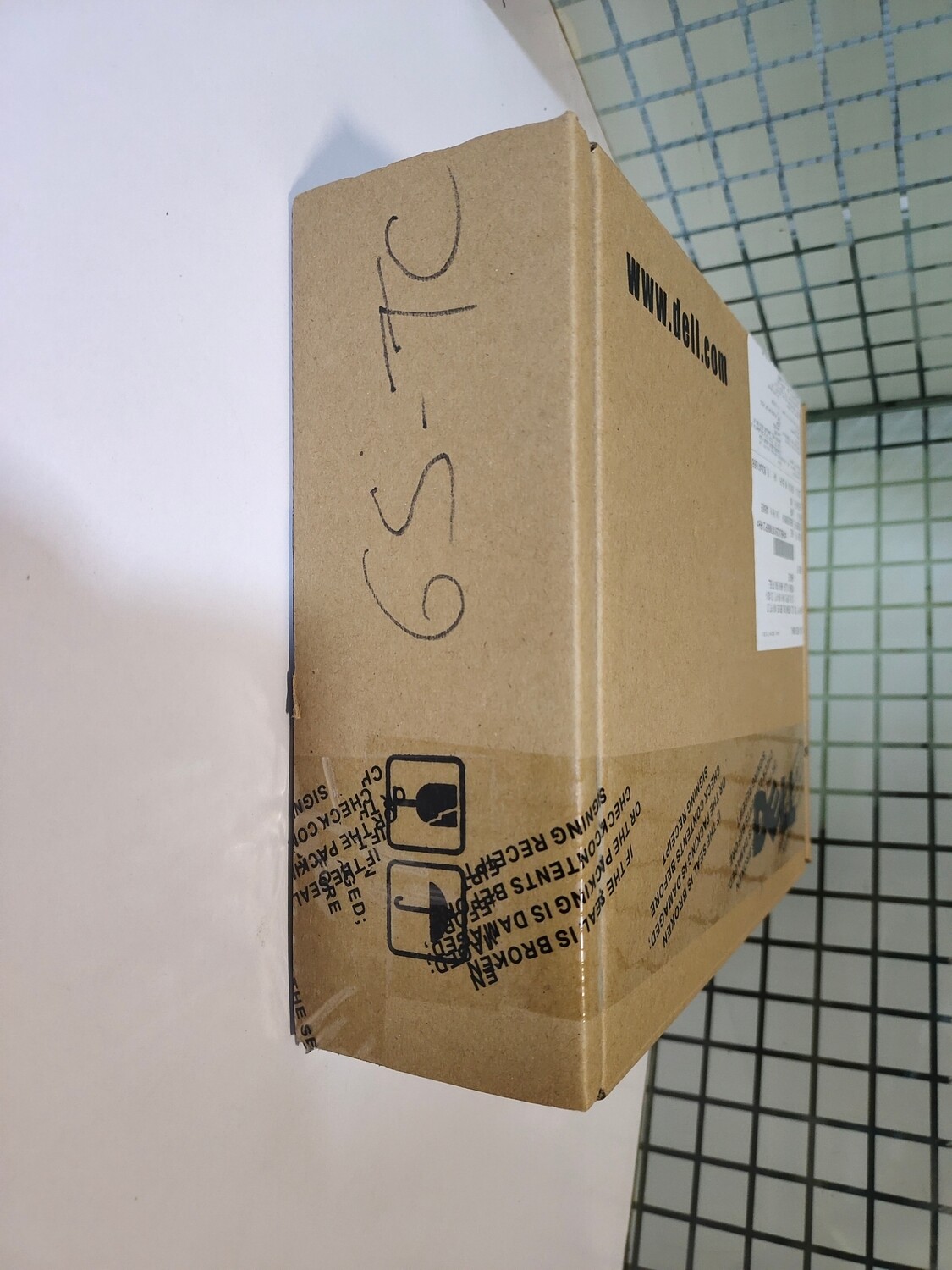 Dell 65W Type-C AC Adapter Dell 65W Type-C AC Adapter