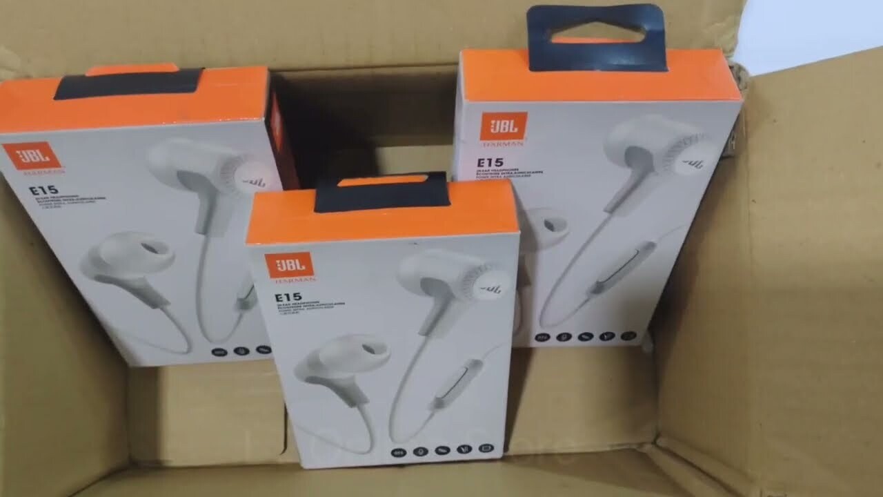 JBL E15 In-Ear Headphones with Mic, White JBL E15 In-Ear Headphones with Mic, White