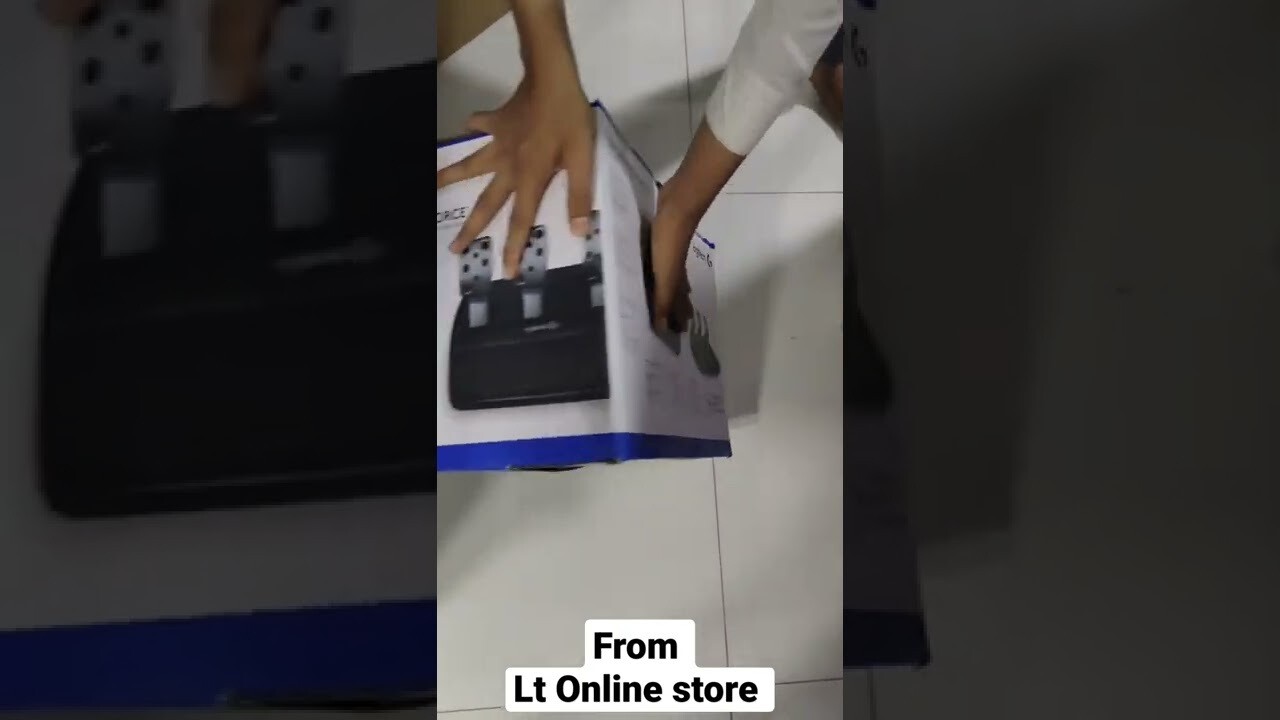 Logitech G29 Driving Force Racing Wheel and Floor Pedals, Real Force,