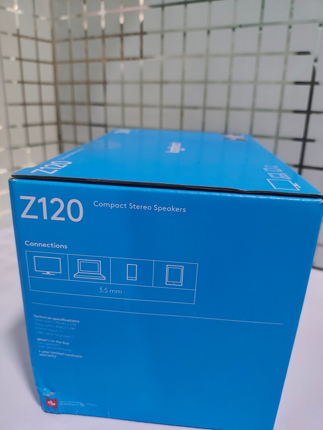 Logitech Z120 Stereo 2.0 Speakers Logitech Z120 Stereo 2.0 Speakers