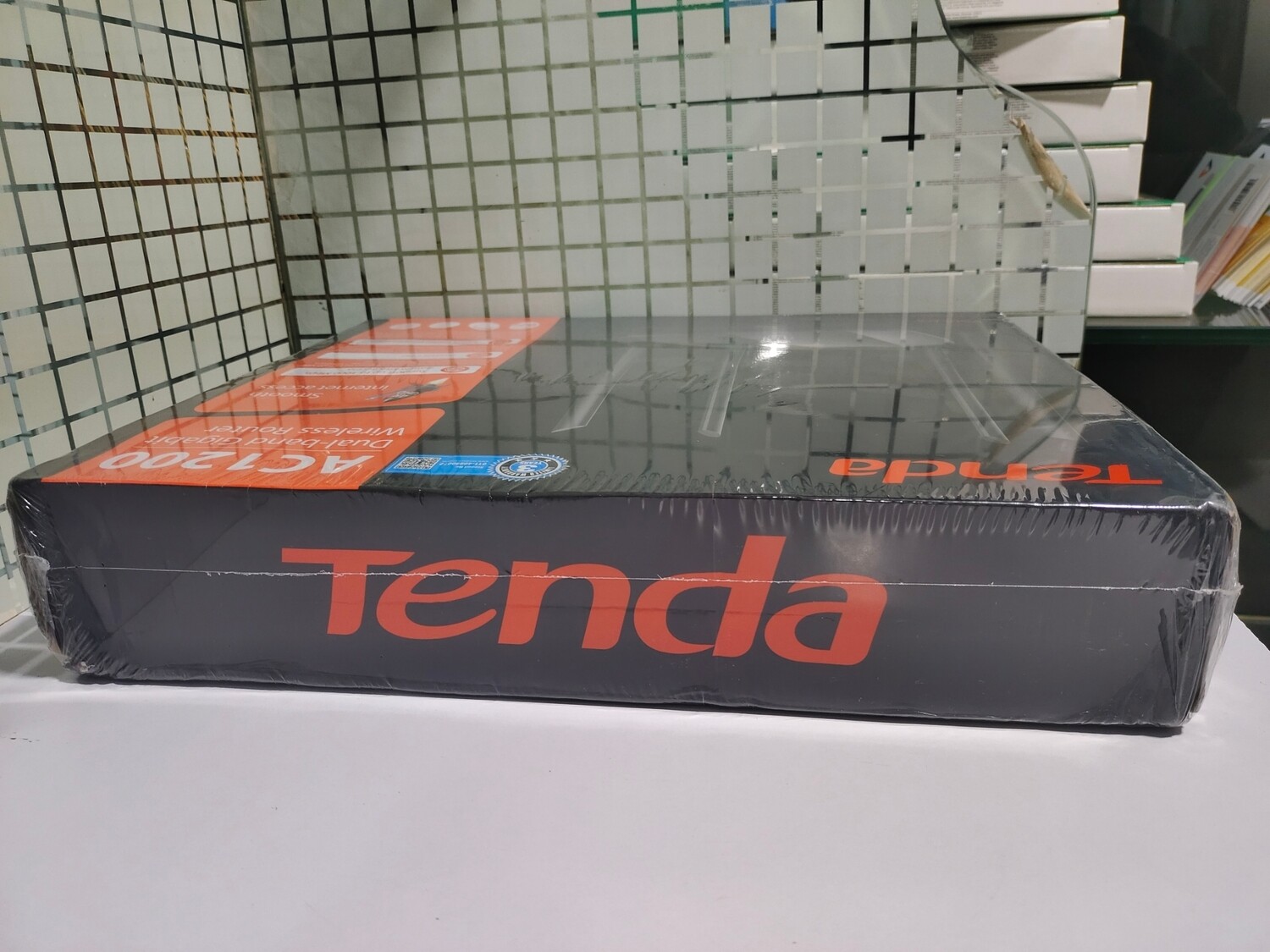 Tenda AC8 AC1200 Dual-band Gigabit Wireless Router