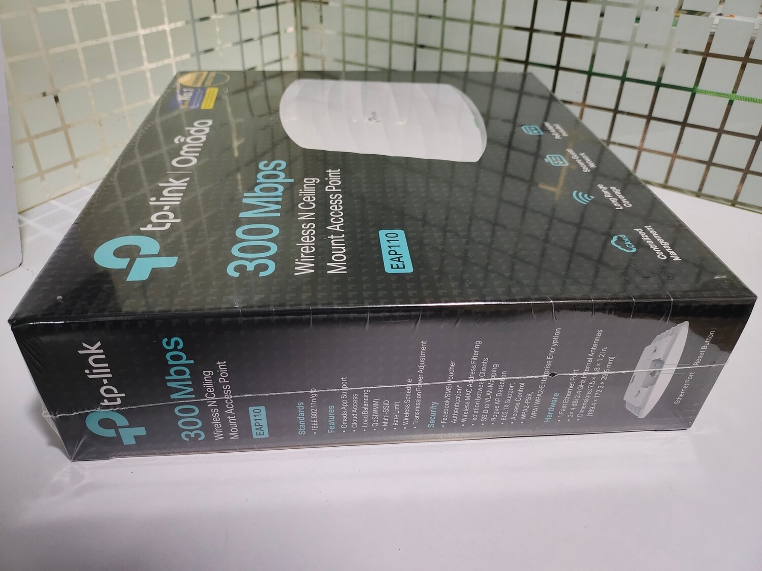 TP-Link EAP110 Wireless N300 Ceiling Mount Access Point TP-Link EAP110 Wireless N300 Ceiling Mount Access Point