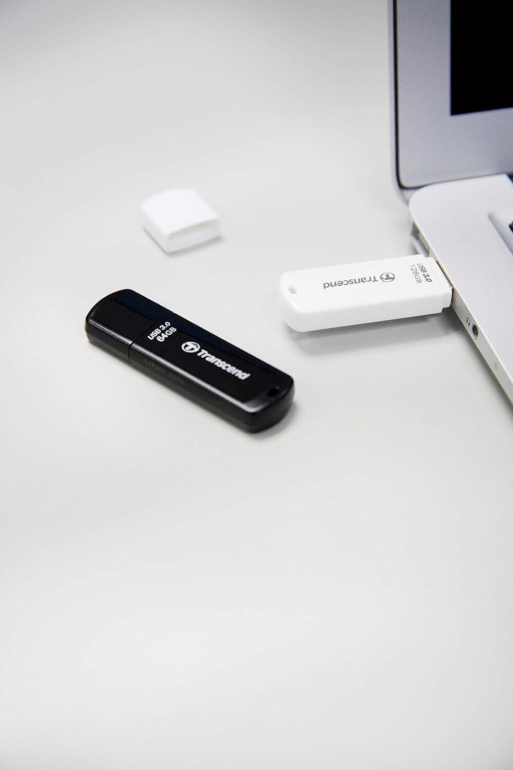 Transcend 128GB USB 3.1 Pen Drive (JetFlash 700) Transcend 128GB USB 3.1 Pen Drive (JetFlash 700)