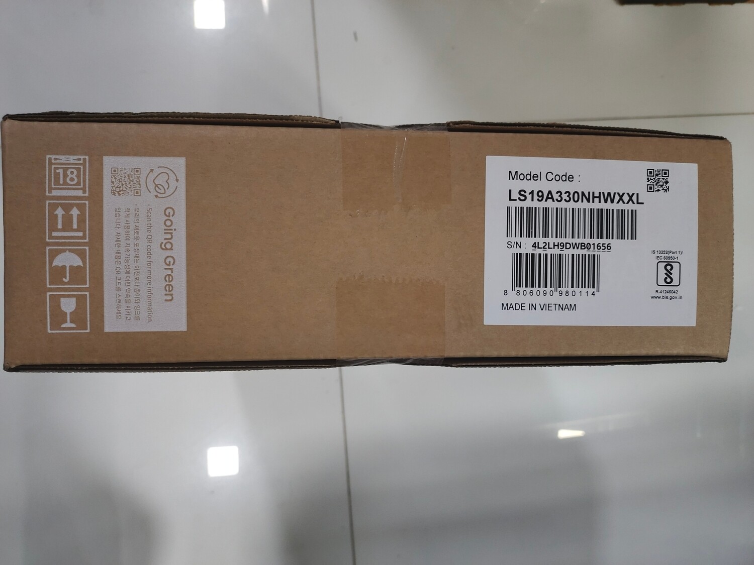 Samsung S19A330 19-inch Full HD Monitor