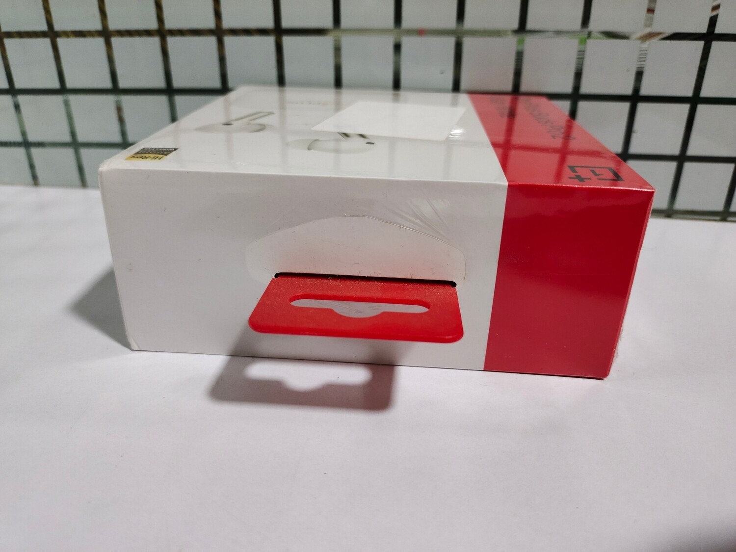 OnePlus Buds Pro 2R Bluetooth Truly Wireless in Ear Earbuds, Misty White