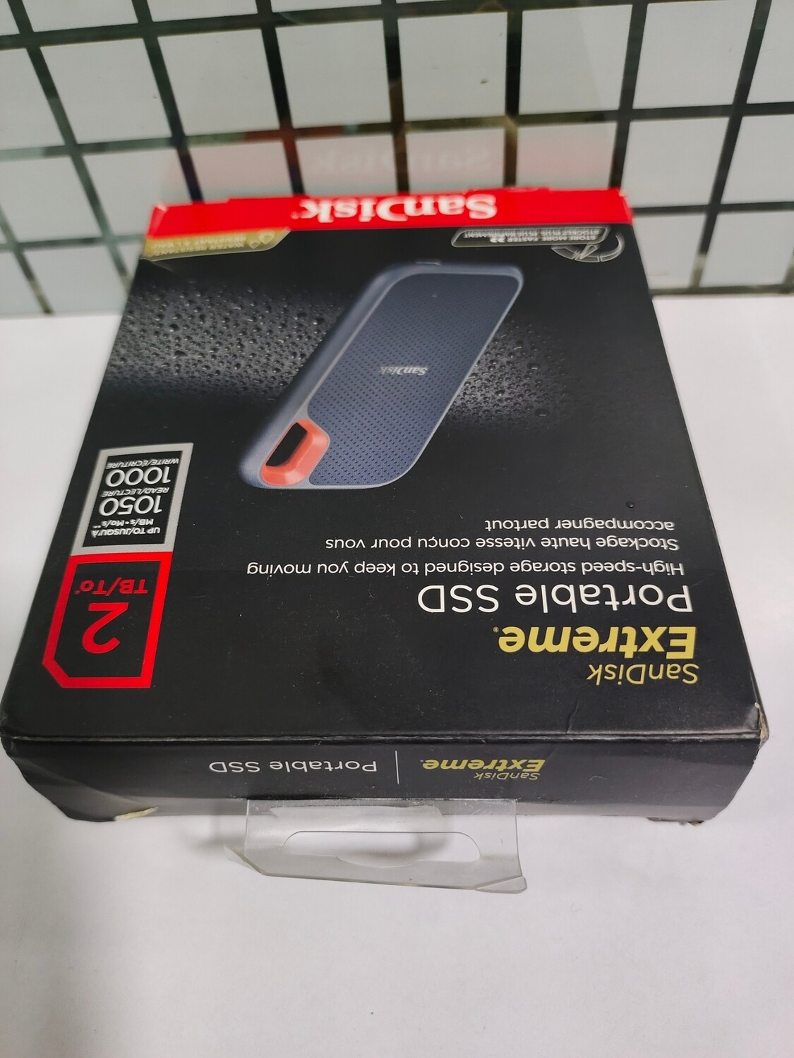 SanDisk 2TB Extreme Portable SSD SanDisk 2TB Extreme Portable SSD