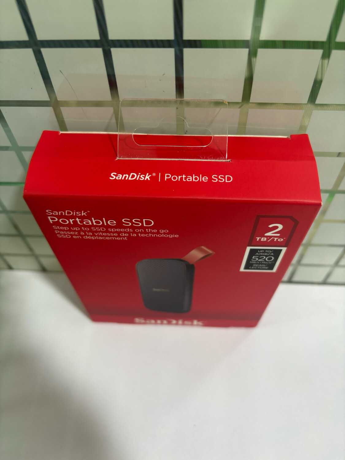 SanDisk 2TB Portable SSD, 800MB/s SanDisk 2TB Portable SSD, 800MB/s