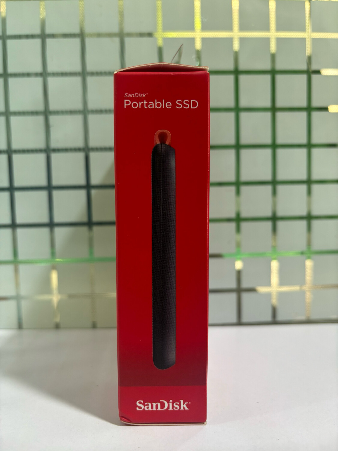 SanDisk 2TB Portable SSD, 800MB/s SanDisk 2TB Portable SSD, 800MB/s