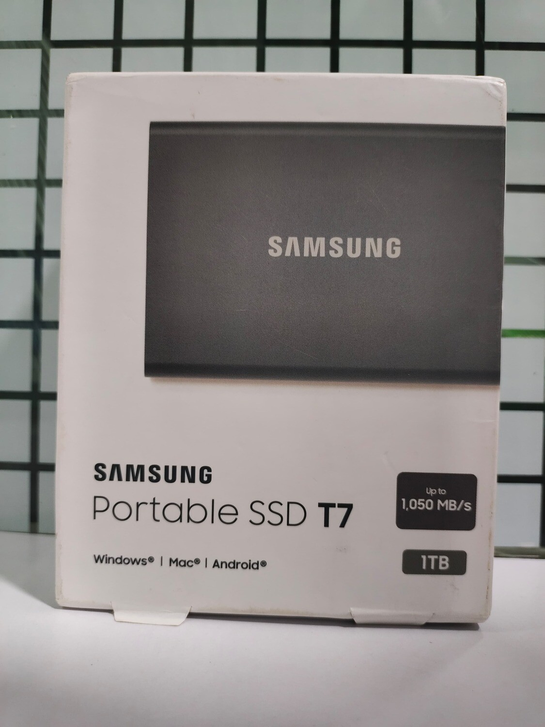 Samsung T7 1TB Up to 1,050MB/s Portable SSD