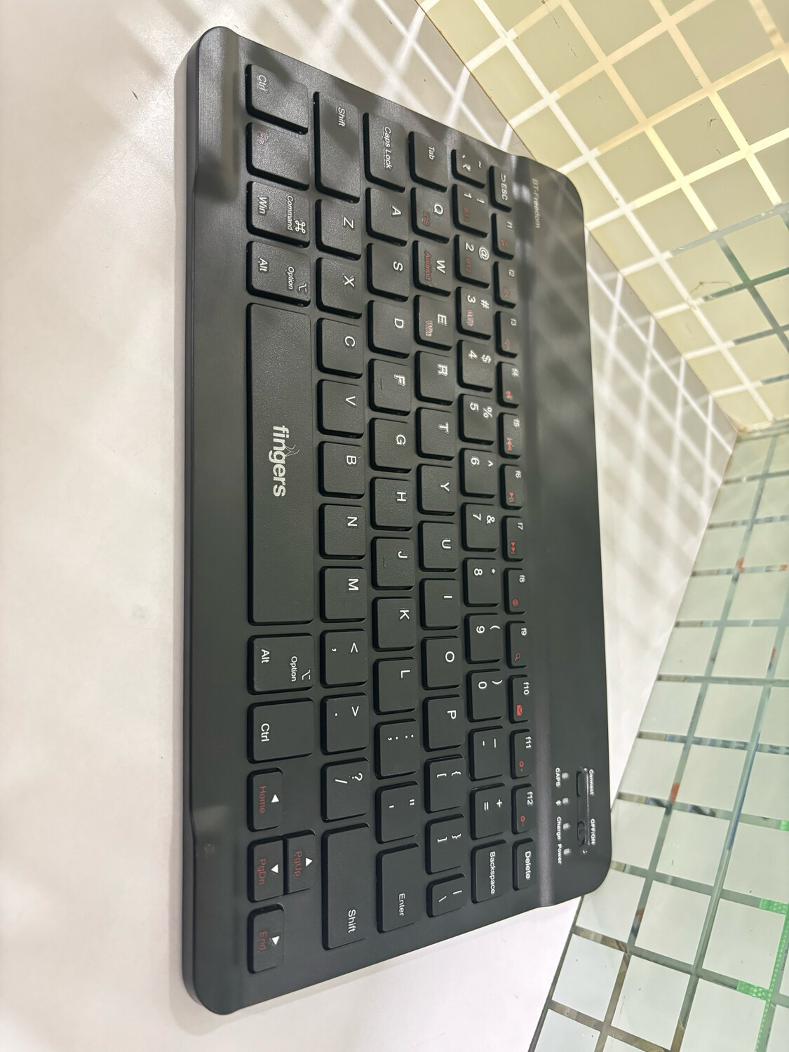 Fingers BT-Freedom Bluetooth Keyboard (Small Size) Fingers BT-Freedom Bluetooth Keyboard (Small Size)