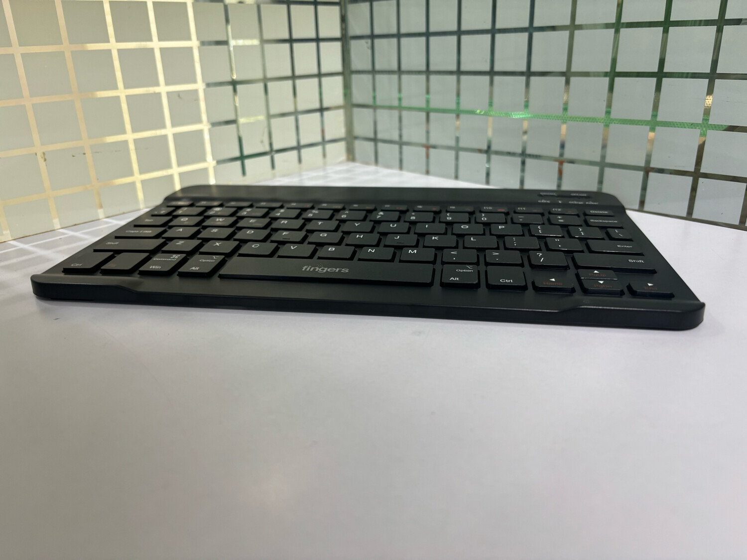 Fingers BT-Freedom Bluetooth Keyboard (Small Size) Fingers BT-Freedom Bluetooth Keyboard (Small Size)