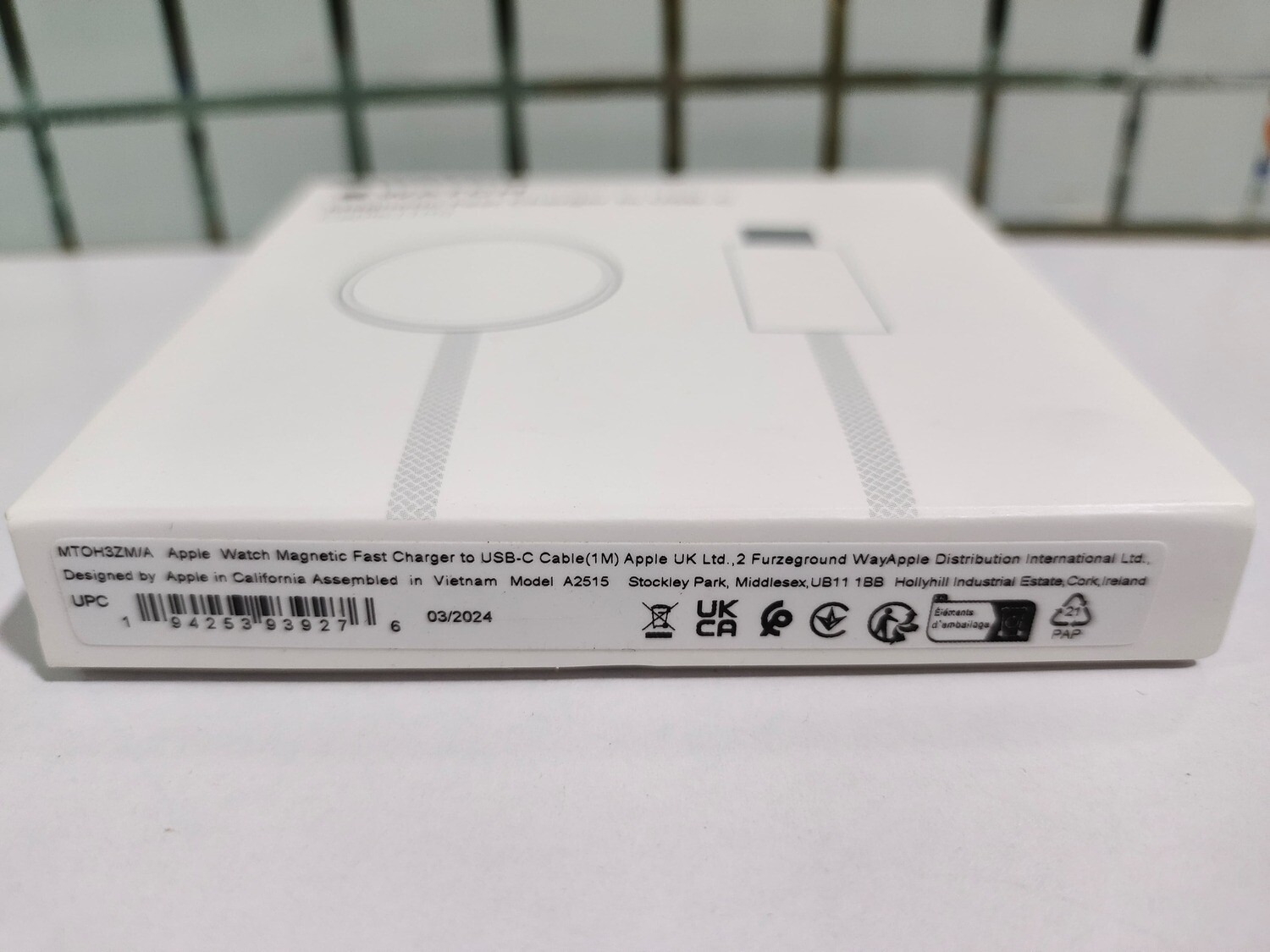 Apple 1mtr type-c to apple watch magnetic charger cable Apple 1mtr type-c to apple watch magnetic charger cable