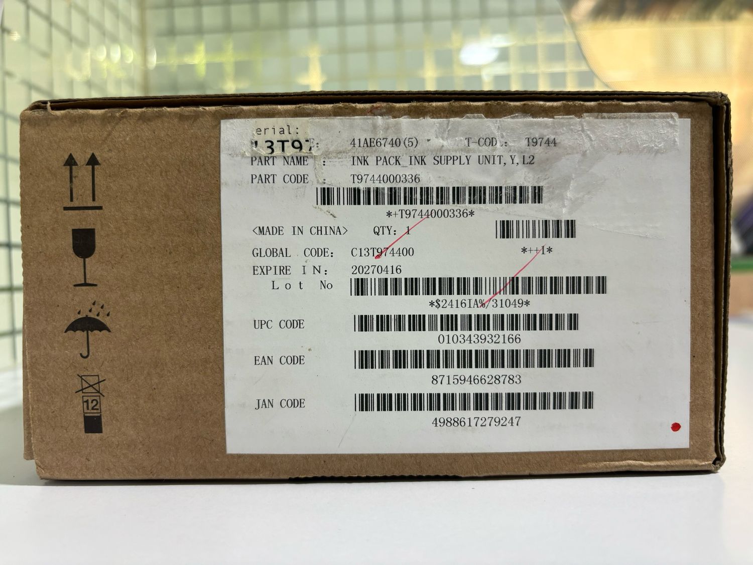 Epson T9744 Yellow Ink Cartridge, 735.2ml Epson T9744 Yellow Ink Cartridge, 735.2ml