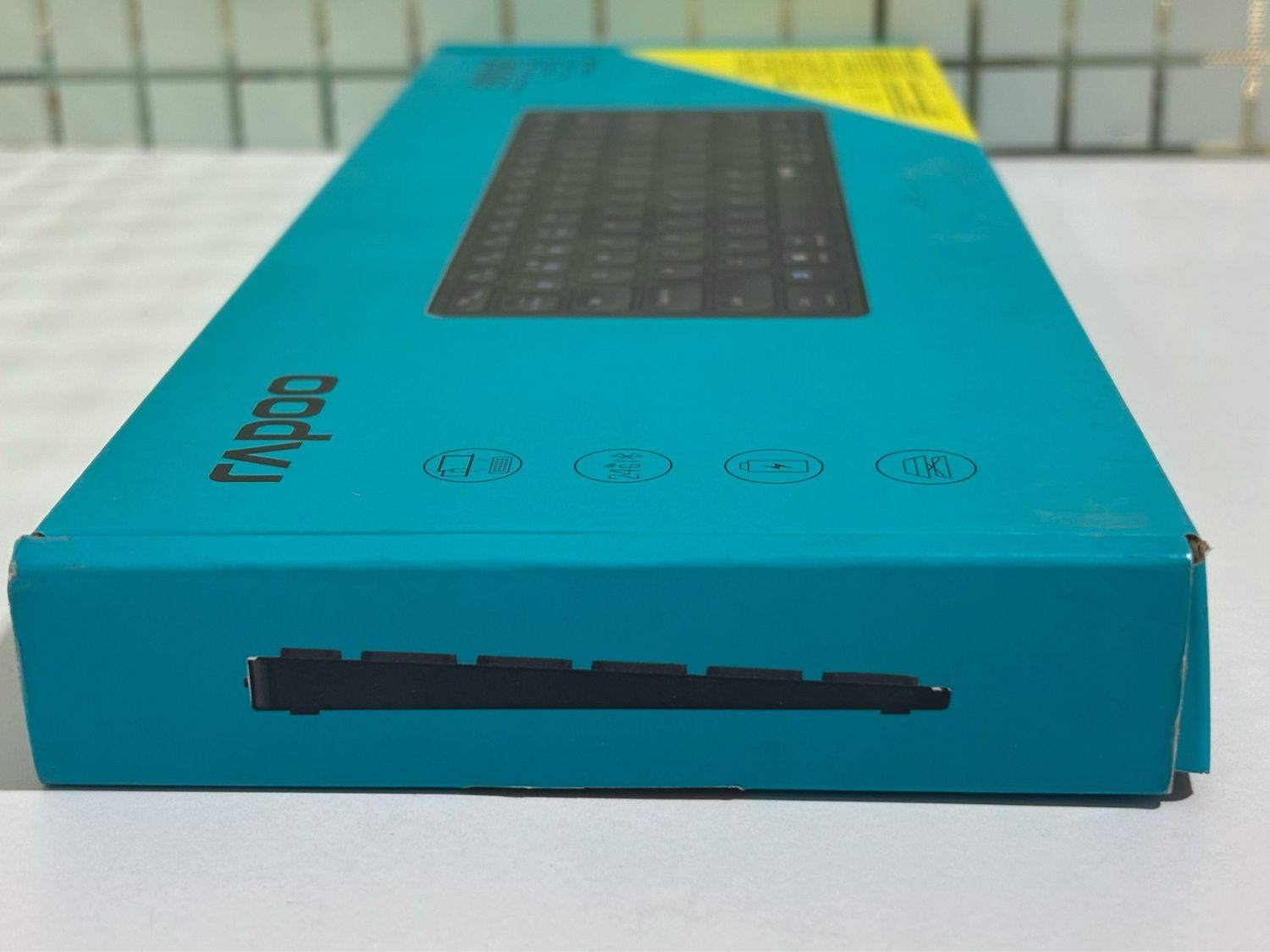 Rapoo E9050G Multi-mode Wireless Keyboard Dark Grey Rapoo E9050G Multi-mode Wireless Keyboard Dark Grey