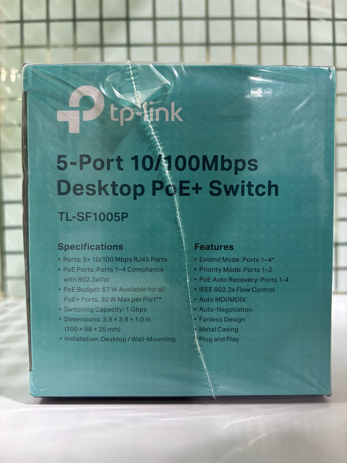 TP Link TL-SF1005P 5-Port Desktop PoE Switch with 4-Port PoE TP Link TL-SF1005P 5-Port Desktop PoE Switch with 4-Port PoE