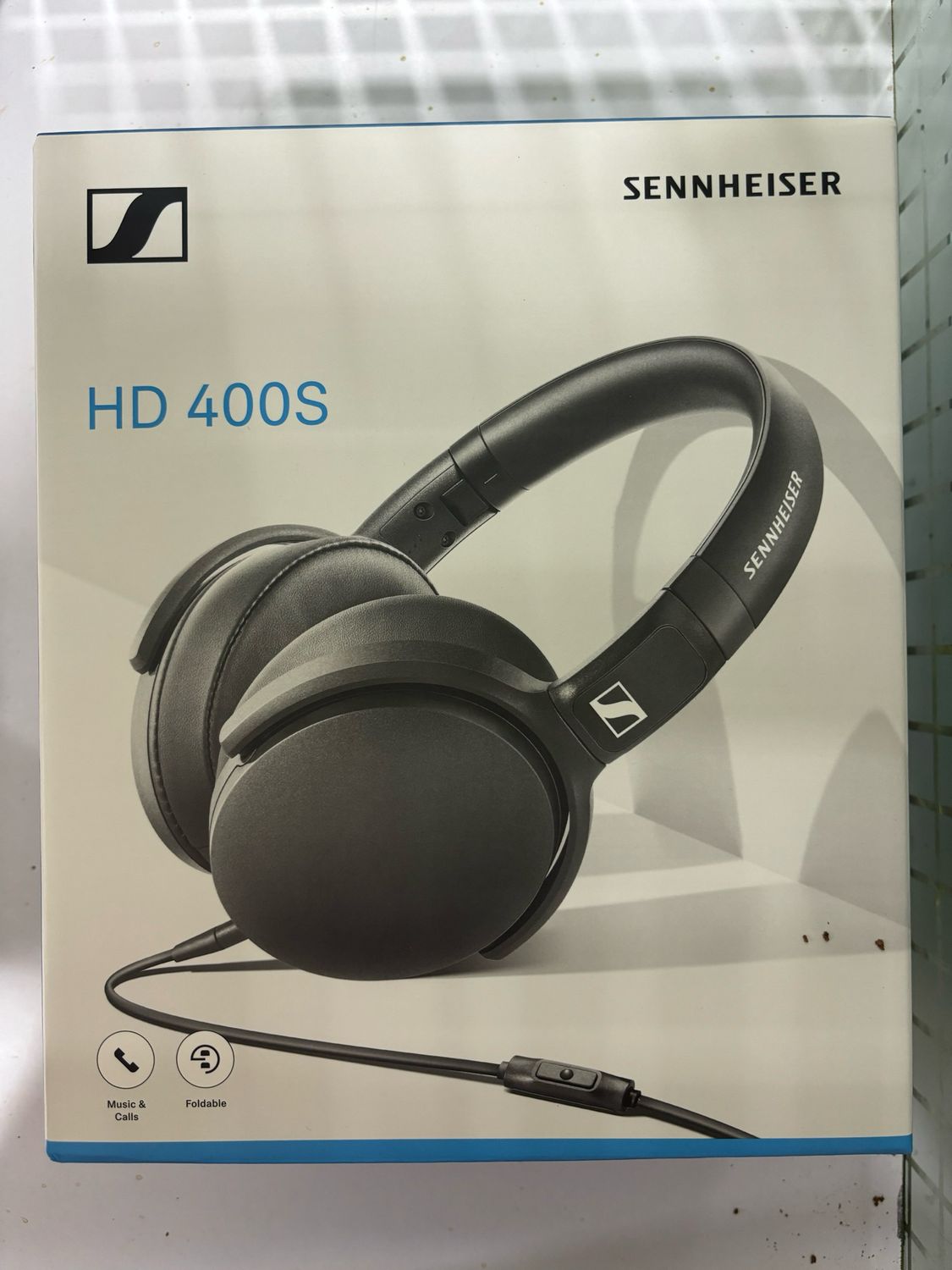 Sennheiser HD 400s Wired Over The Ear Headphone Sennheiser HD 400s Wired Over The Ear Headphone