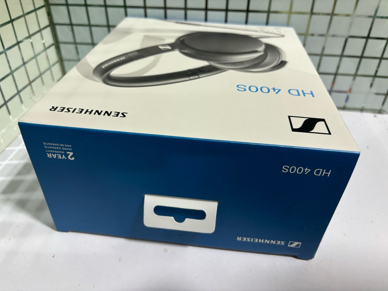 Sennheiser HD 400s Wired Over The Ear Headphone Sennheiser HD 400s Wired Over The Ear Headphone