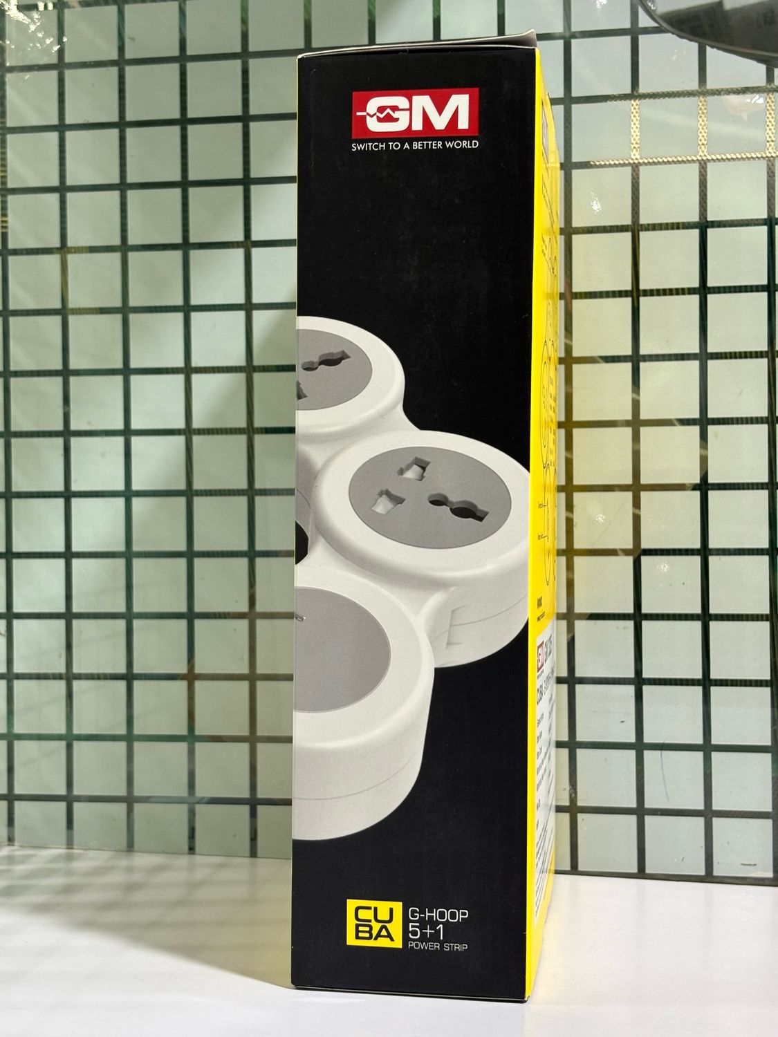 GM 5+1 G-Hoop Spike Guard with A & C Type USB-Master Switch GM 5+1 G-Hoop Spike Guard with A & C Type USB-Master Switch