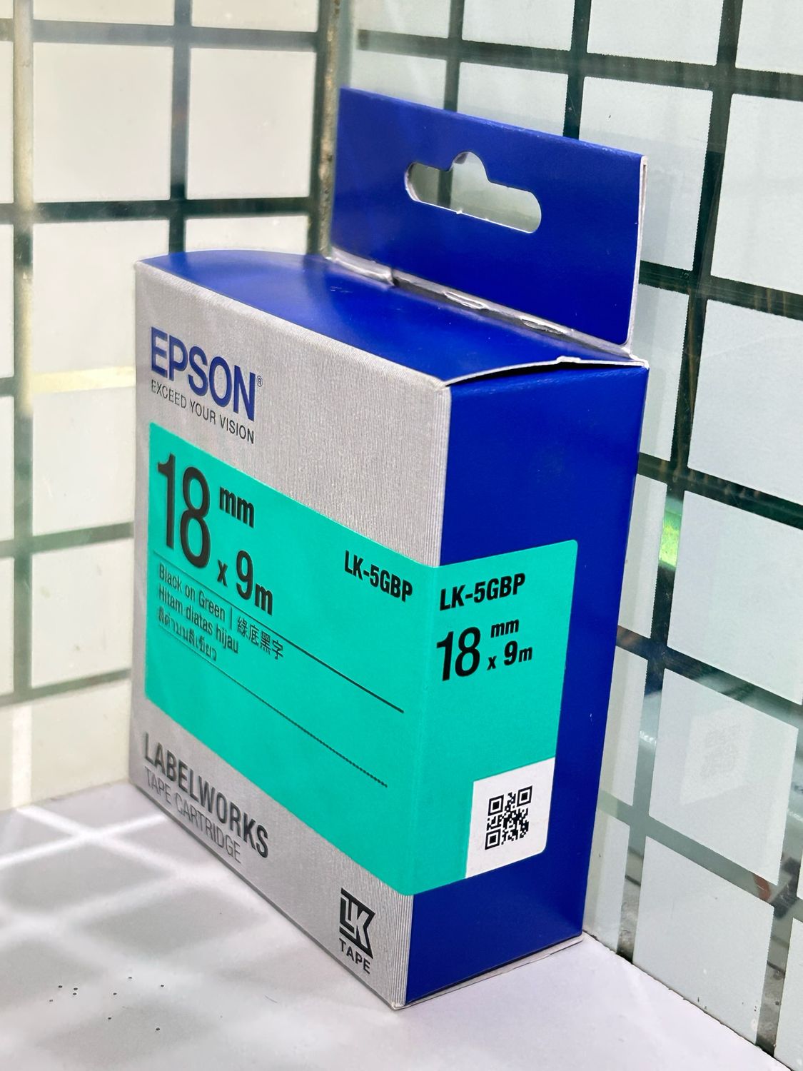 Epson LK-5GBP 18mm Black on Green Tape