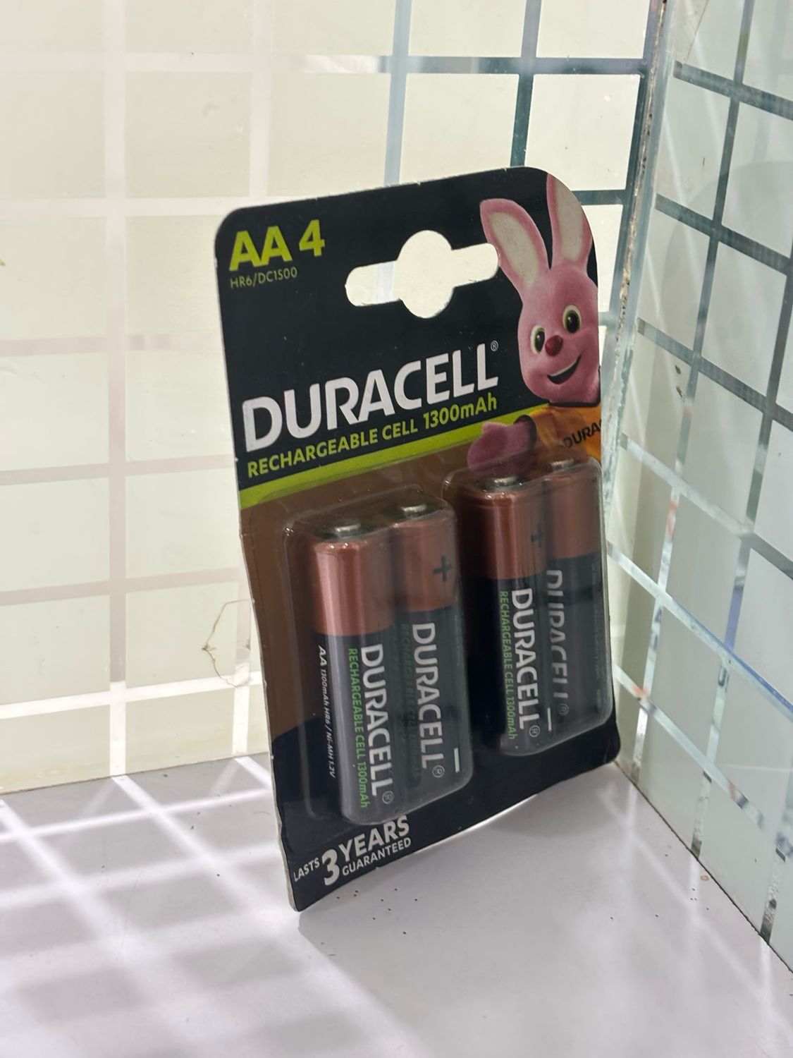 Duracell AA, 4 Batteries, 1300mAh, Rechargeable Duracell AA, 4 Batteries, 1300mAh, Rechargeable