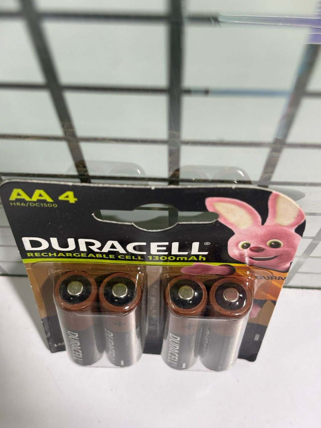 Duracell AA, 4 Batteries, 1300mAh, Rechargeable Duracell AA, 4 Batteries, 1300mAh, Rechargeable