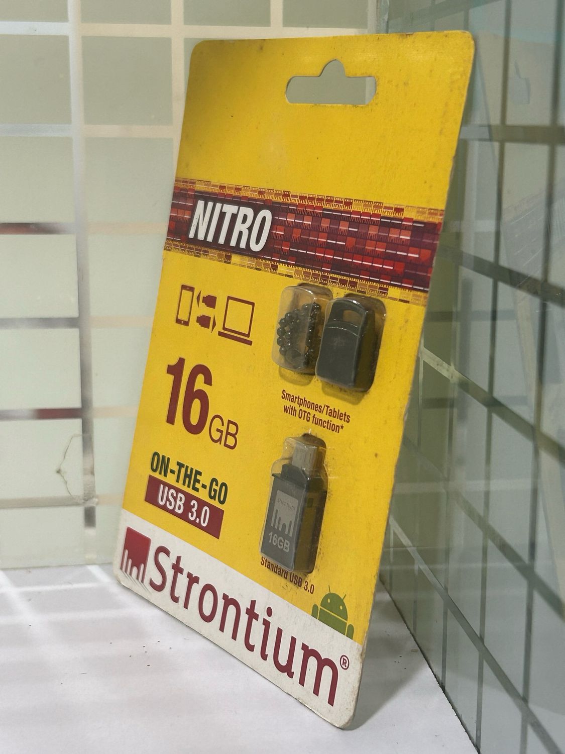 Strontium 16GB OTG Pen Drive