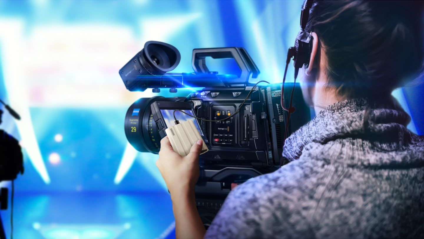 Samsung T7 Shield 1TB, Portable SSD, up-to 1050MB/s Black Samsung T7 Shield 1TB, Portable SSD, up-to 1050MB/s Black