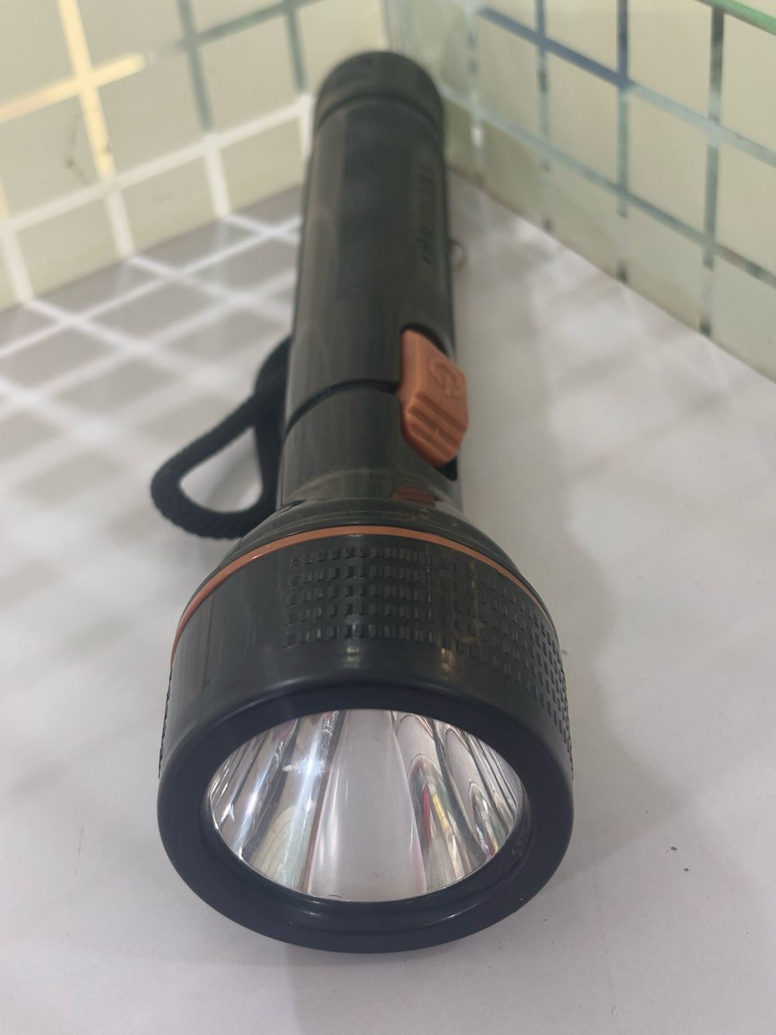 Duracell LED Torch Light (AA/3-Batteries)