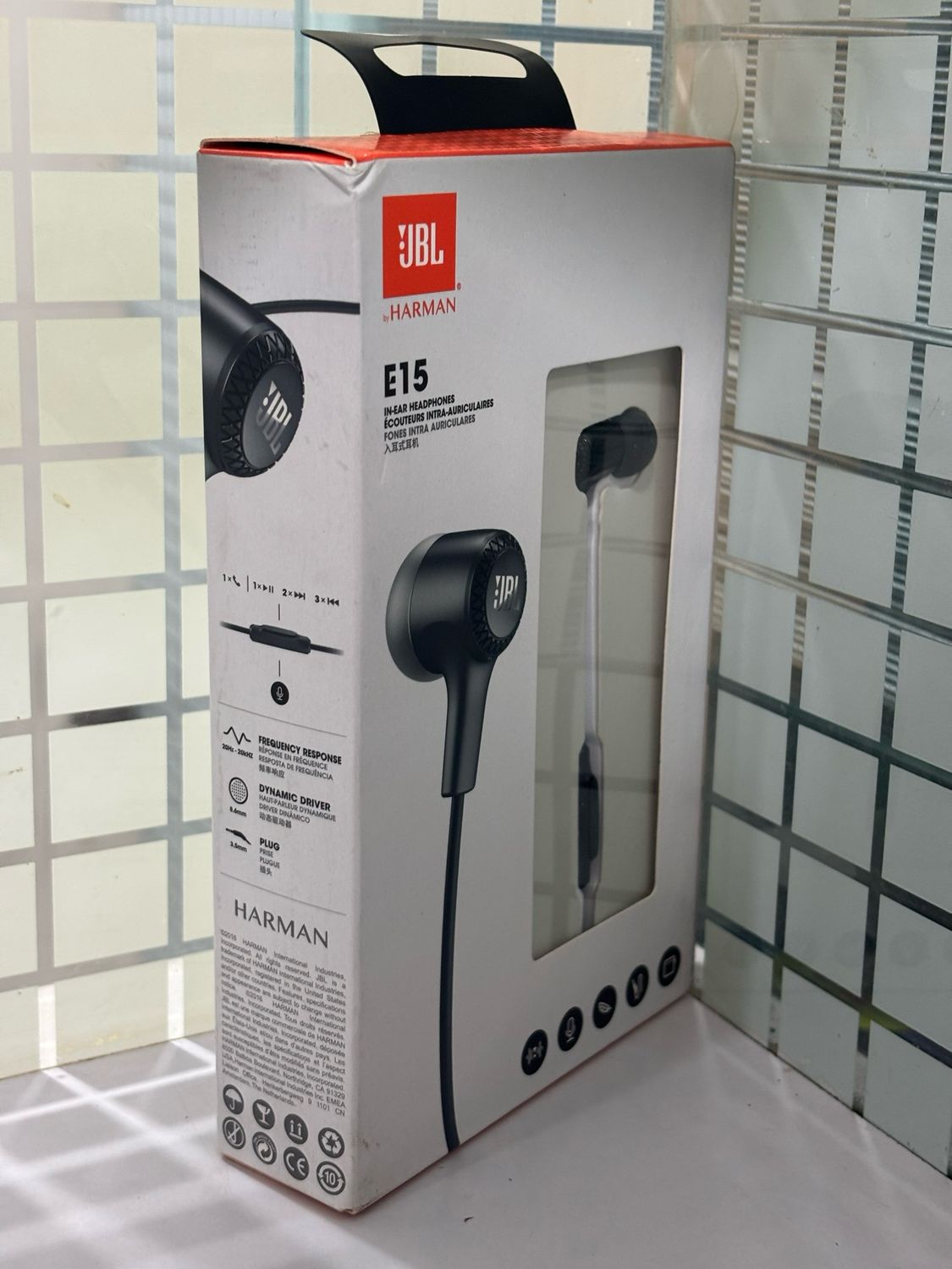 JBL E15 In-Ear Headphones with Mic, Black JBL E15 In-Ear Headphones with Mic, Black