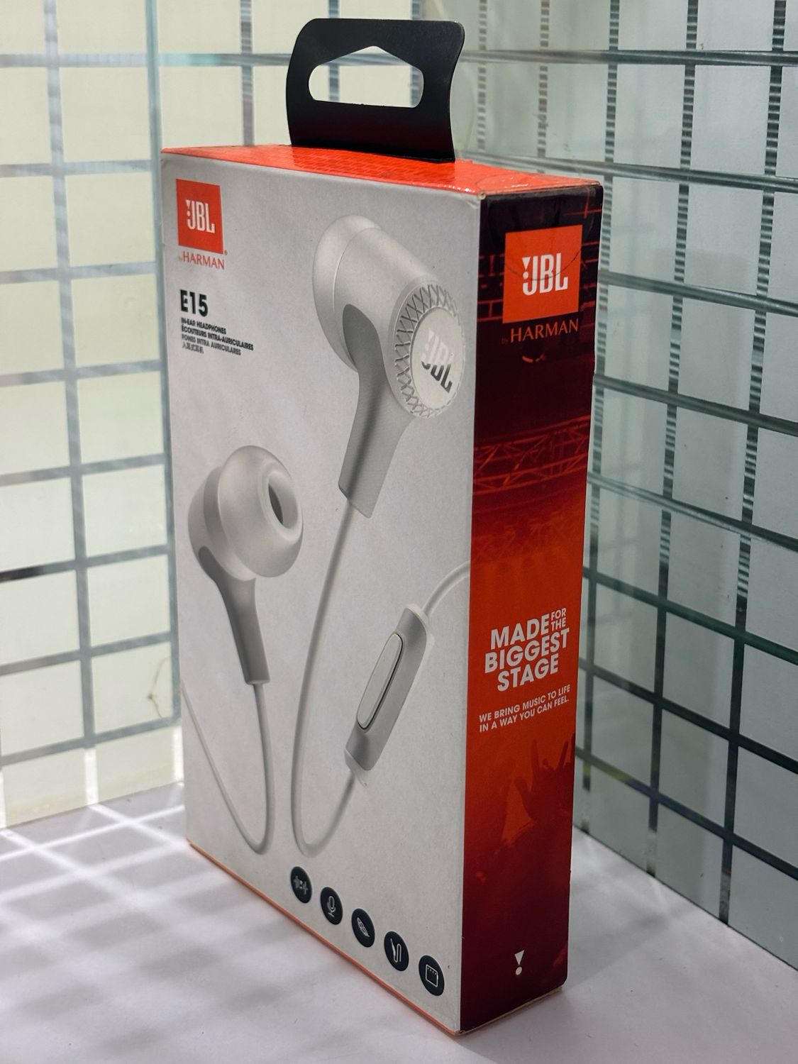 JBL E15 In-Ear Headphones with Mic, White JBL E15 In-Ear Headphones with Mic, White