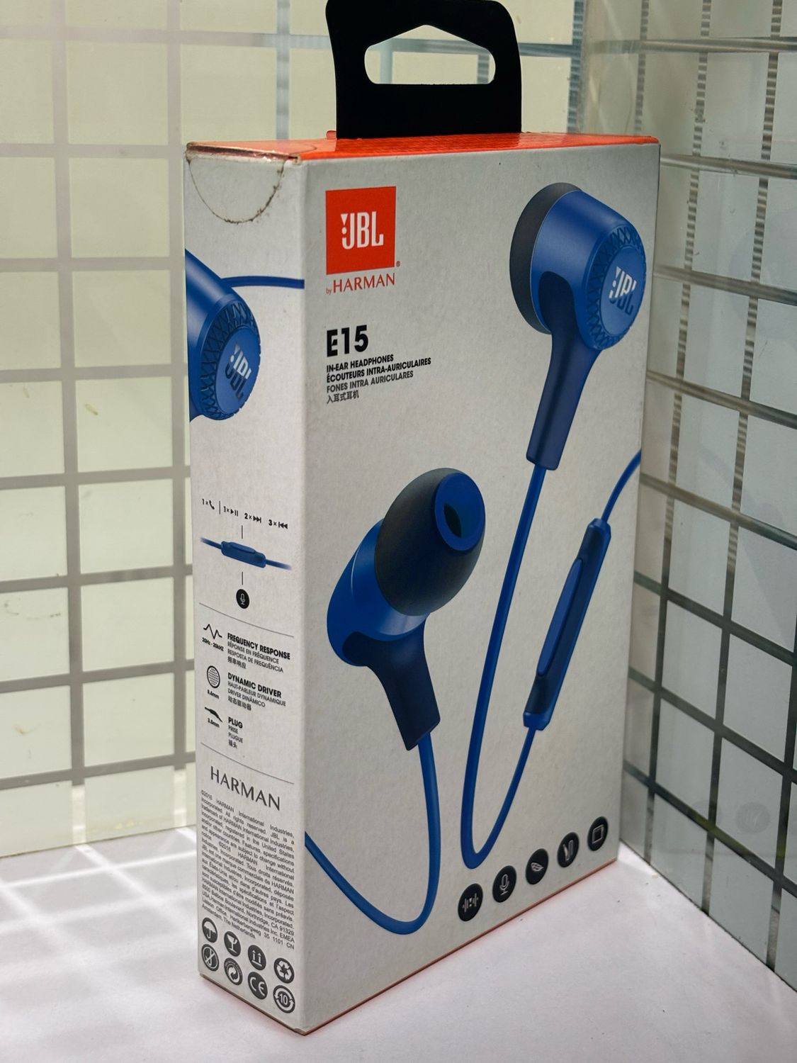JBL E15 In-Ear Headphones with Mic, Blue JBL E15 In-Ear Headphones with Mic, Blue