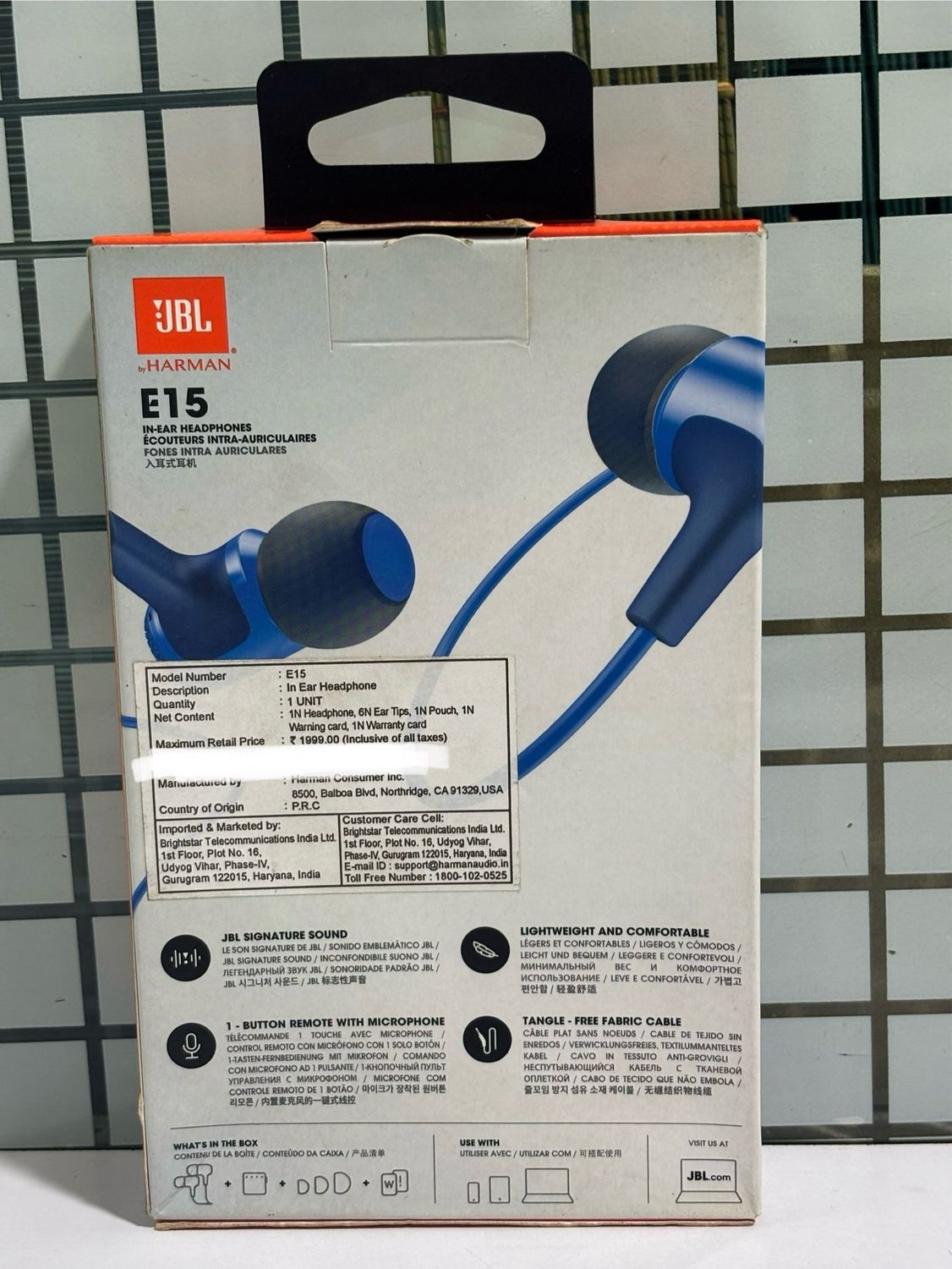 JBL E15 In-Ear Headphones with Mic, Blue JBL E15 In-Ear Headphones with Mic, Blue