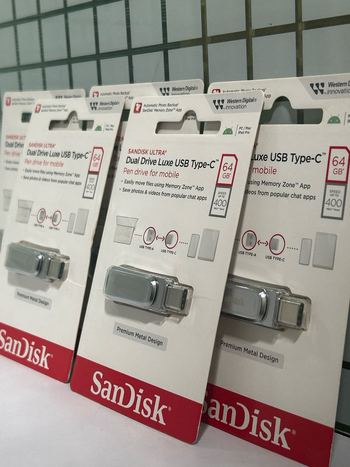 SanDisk 64GB Dual Drive Luxe USB Type-C Pen Drive for mobile