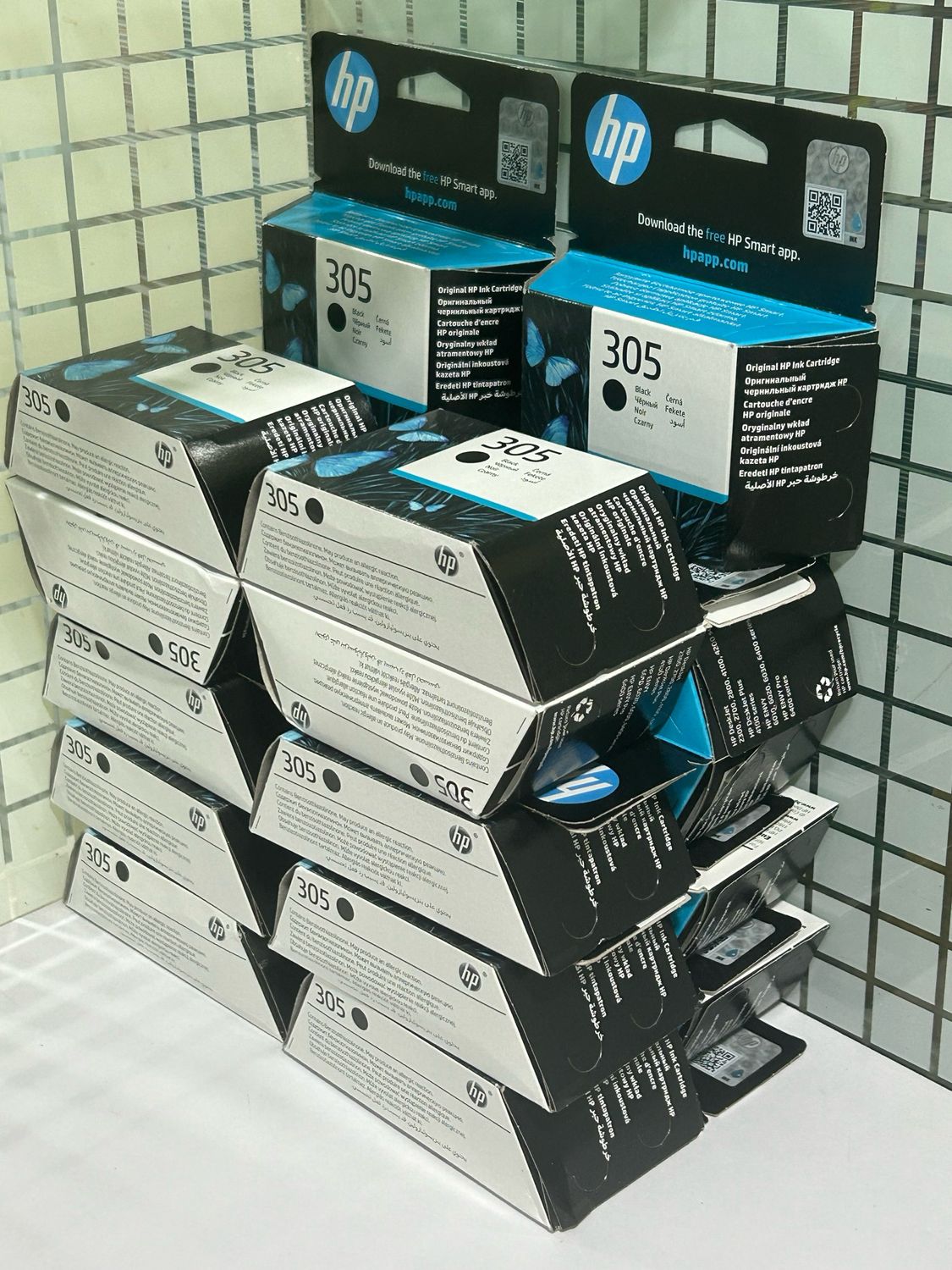 HP 305 Ink Cartridge (Combo Pack) Black + Tri-Color HP 305 Ink Cartridge (Combo Pack) Black + Tri-Color