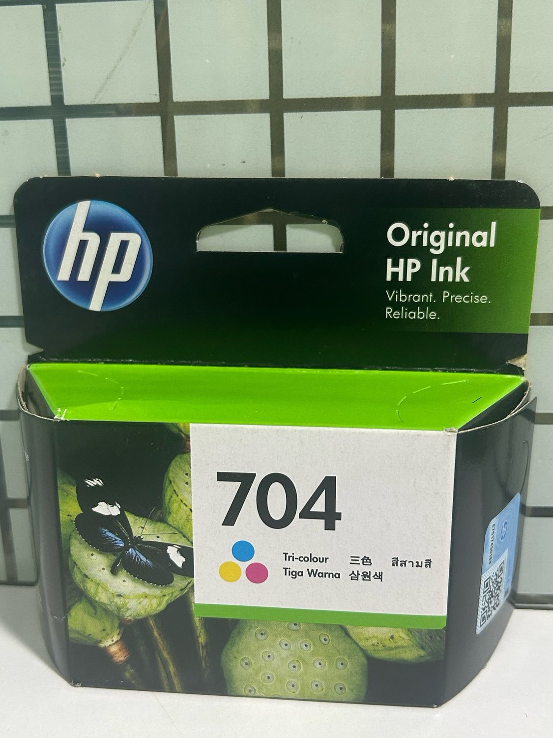 HP 704 Tri-Color Ink Cartridge