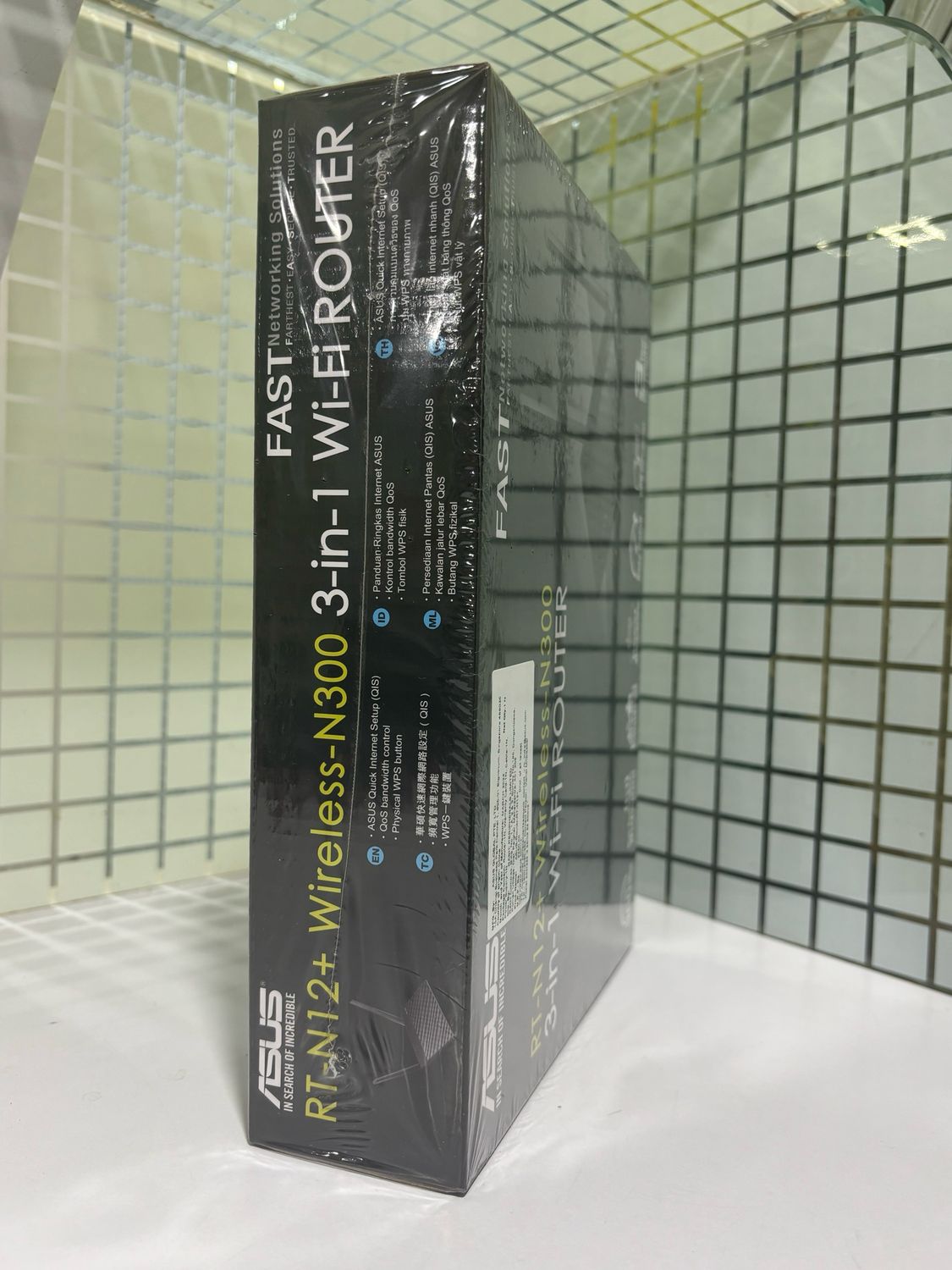 Asus RT-N 12+ (Latest) Wireless N300 3-in-1 Router Asus RT-N 12+ (Latest) Wireless N300 3-in-1 Router