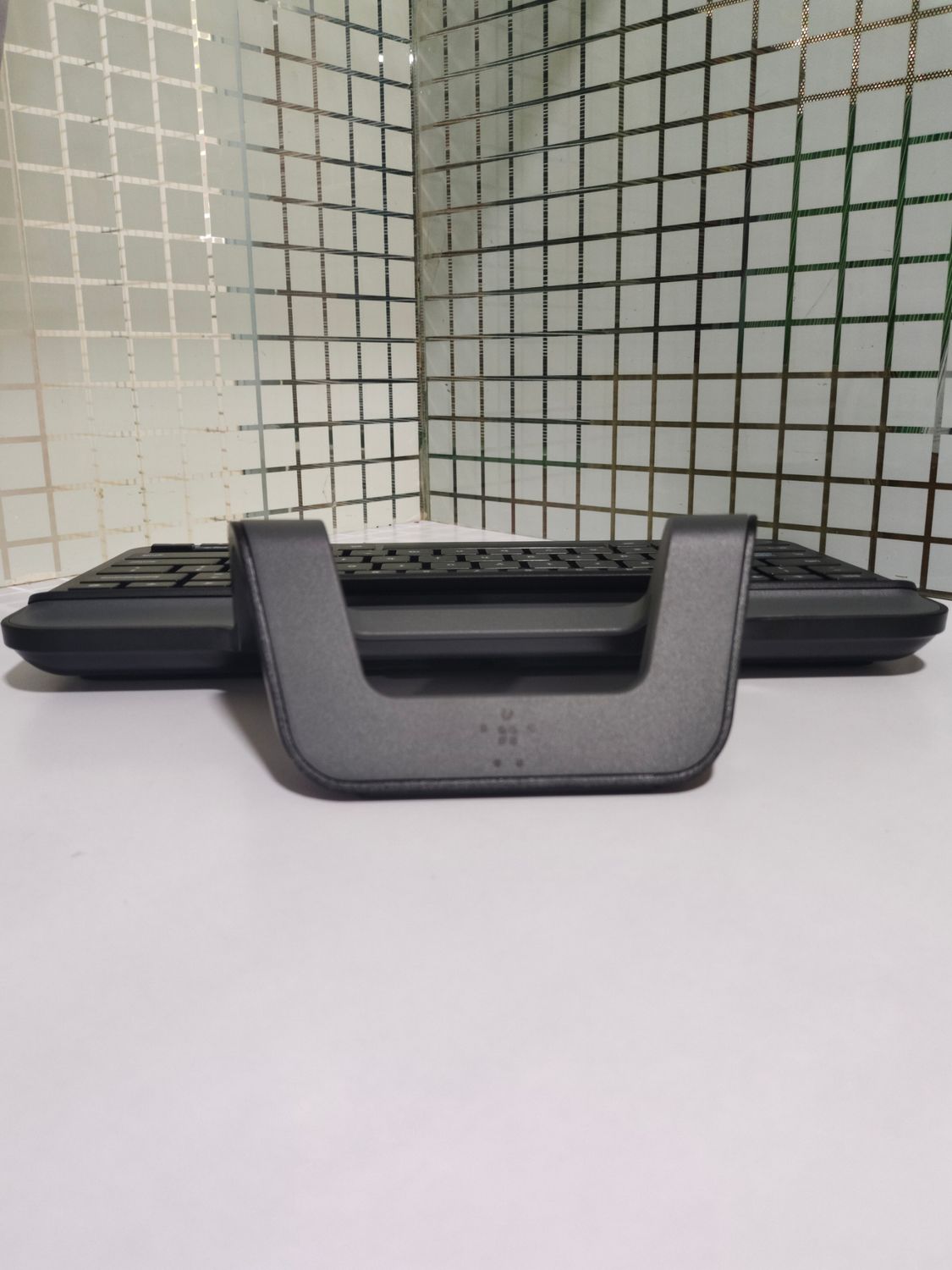 Wired Tablet Keyboard with Stand with USB-C Connector