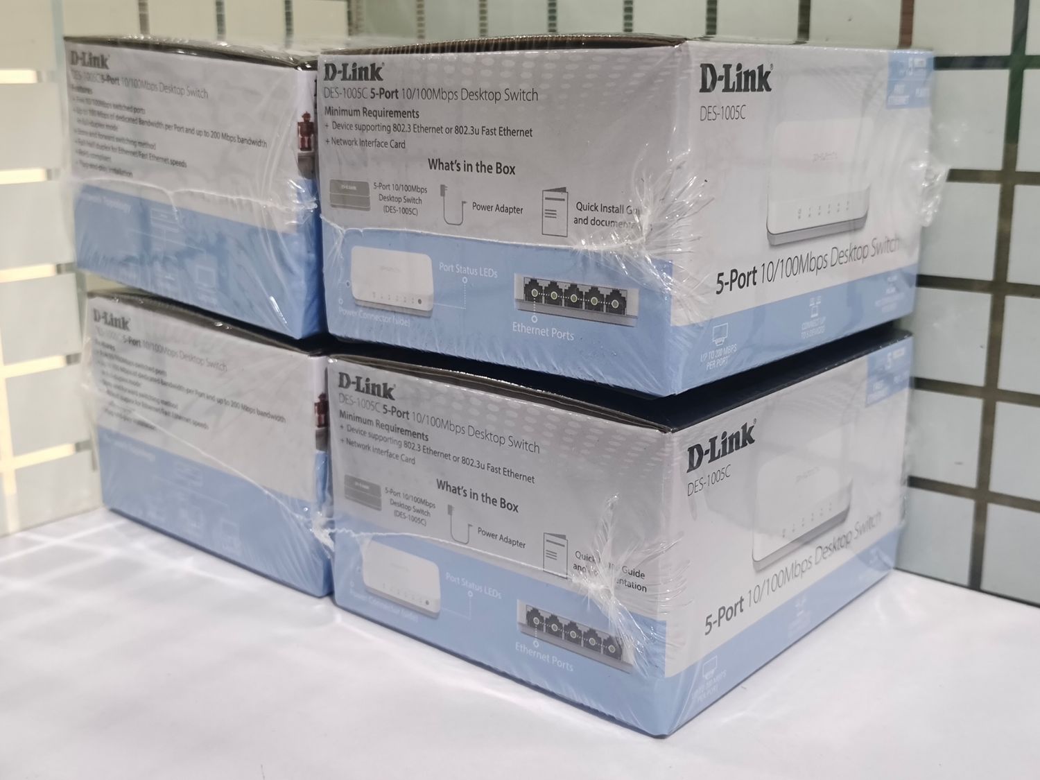 D-Link DES-1005C 5-Port Network Switch