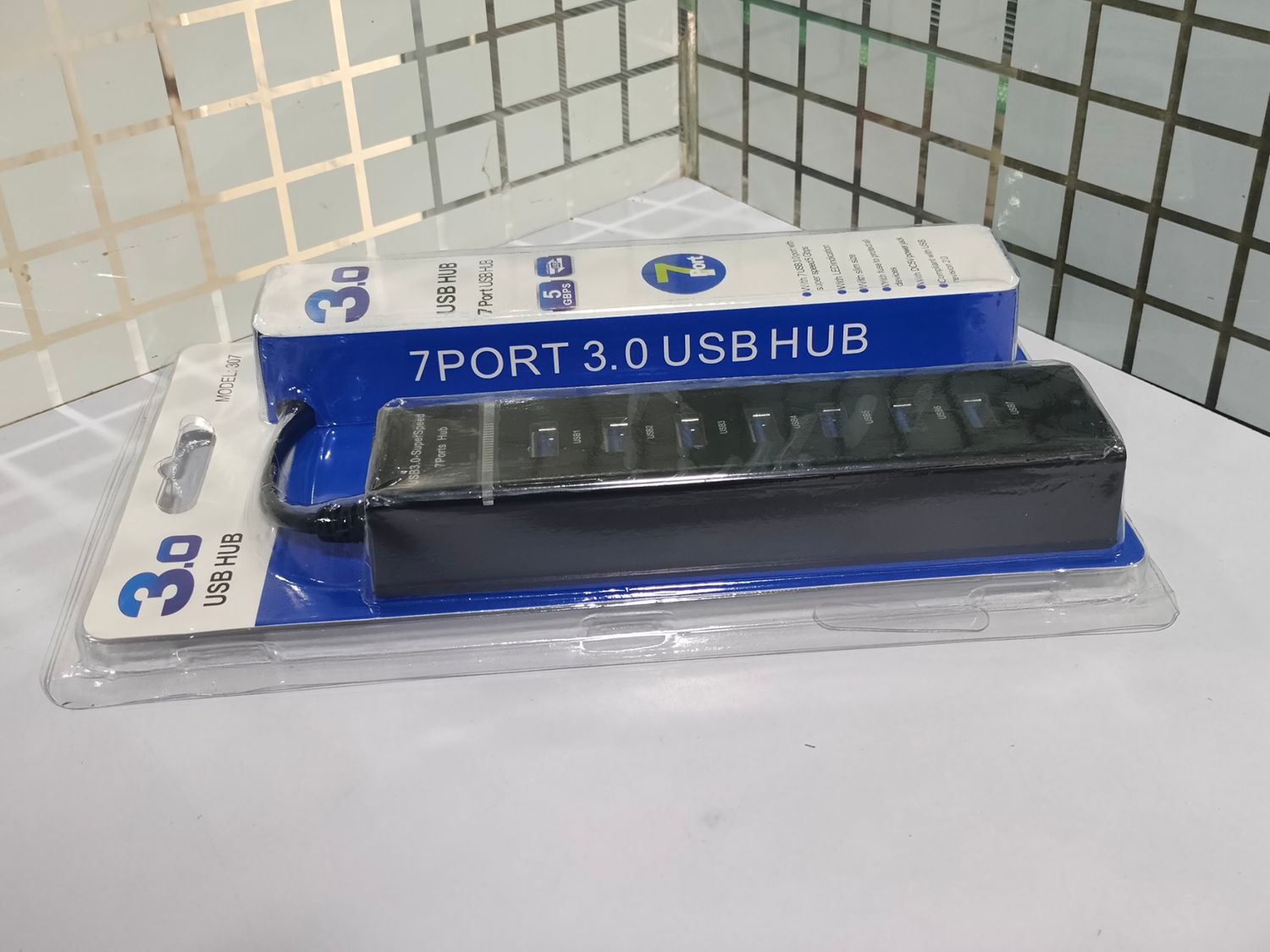 7-Port USB 3.0 High Speed Hub (Pack of 10) 7-Port USB 3.0 High Speed Hub (Pack of 10)